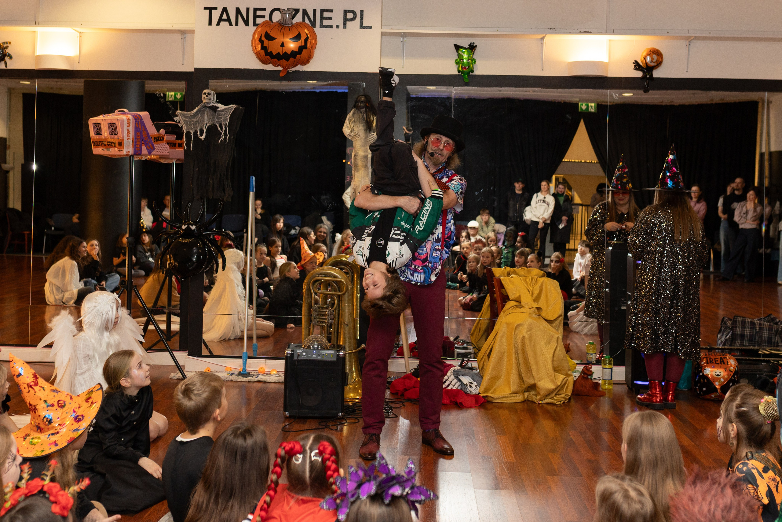 Хэллоуин Leo dance. Family and children photographer in Warszaw Liudmila Babrouskaya