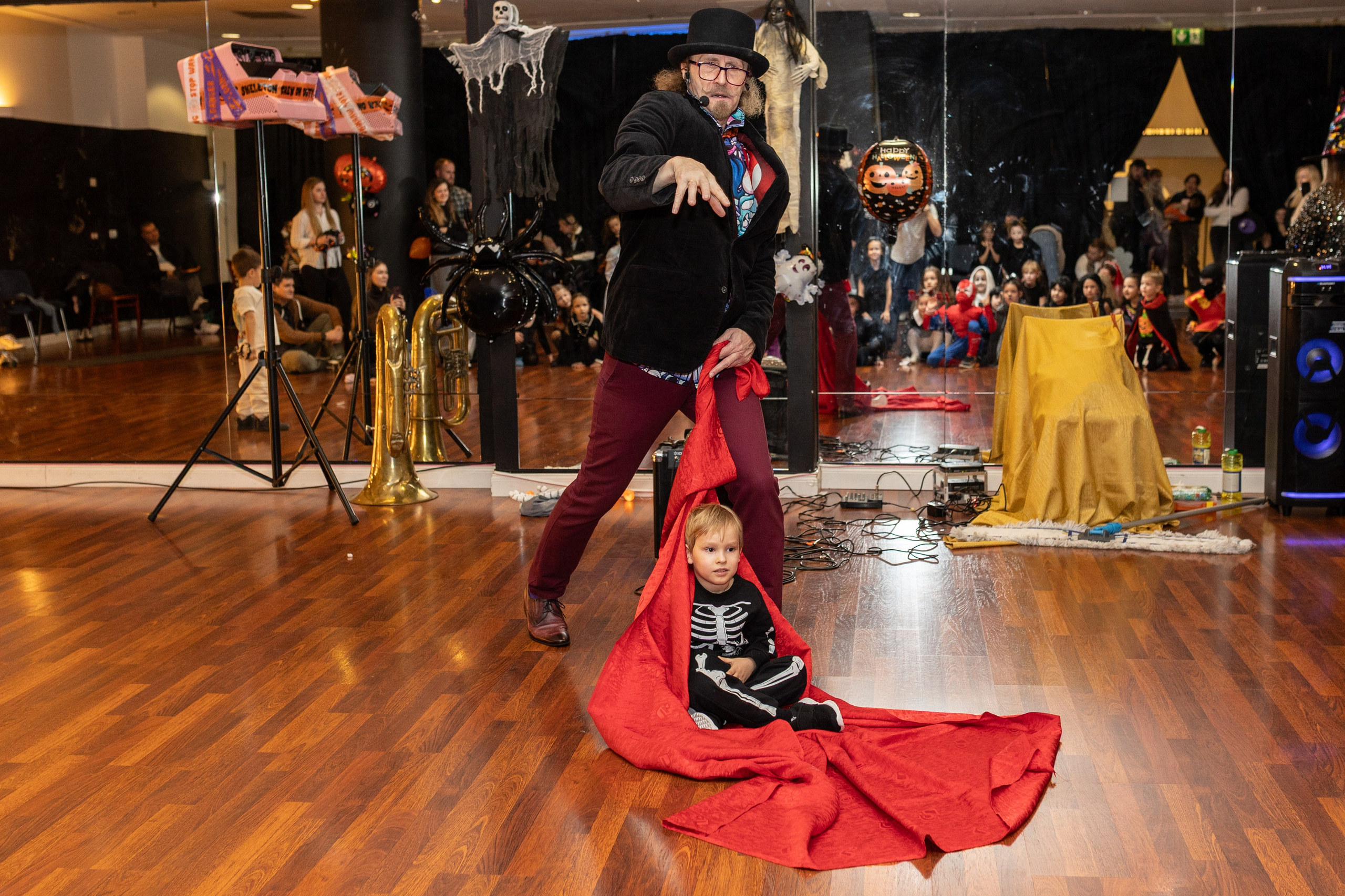 Хэллоуин Leo dance. Family and children photographer in Warszaw Liudmila Babrouskaya