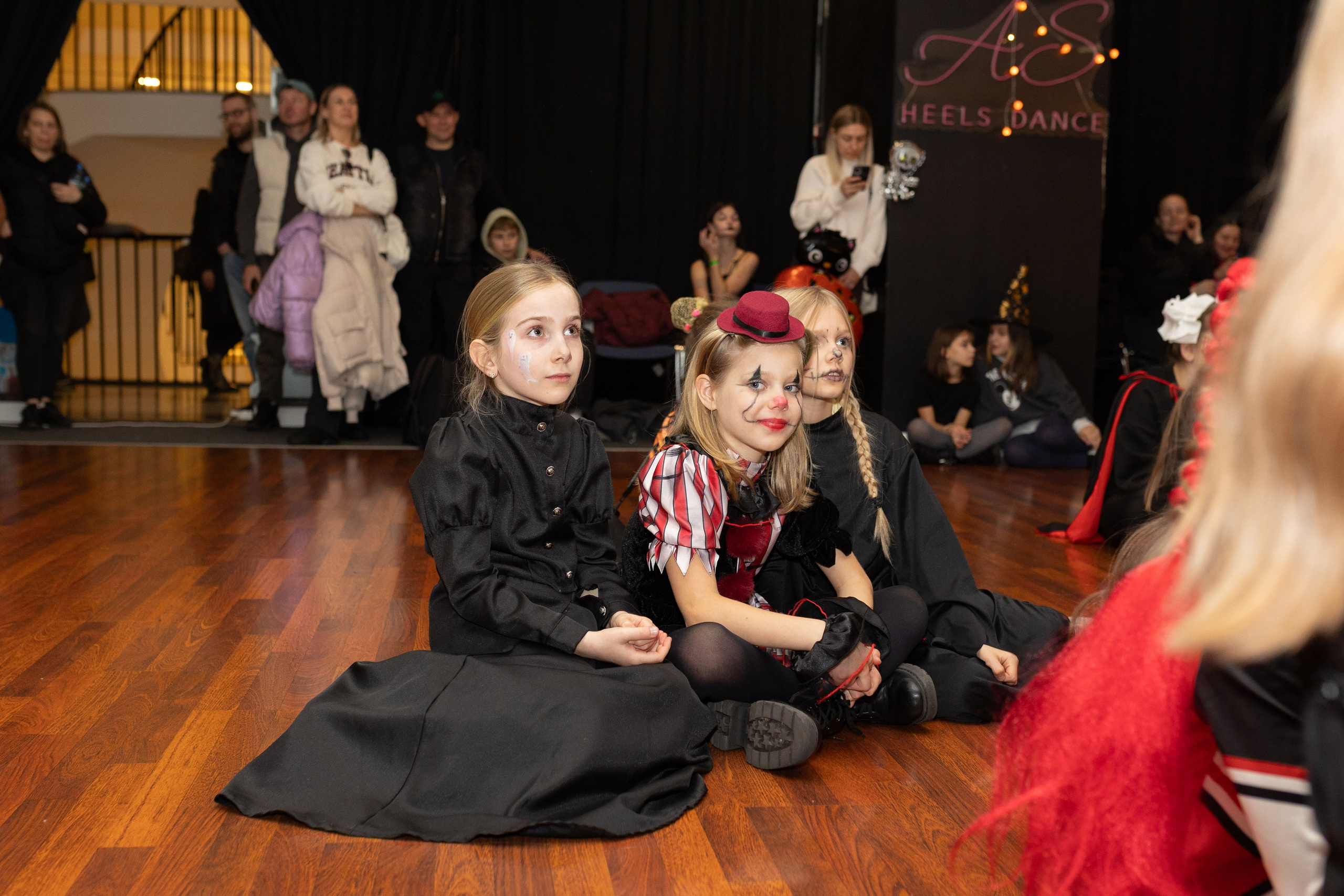 Хэллоуин Leo dance. Family and children photographer in Warszaw Liudmila Babrouskaya