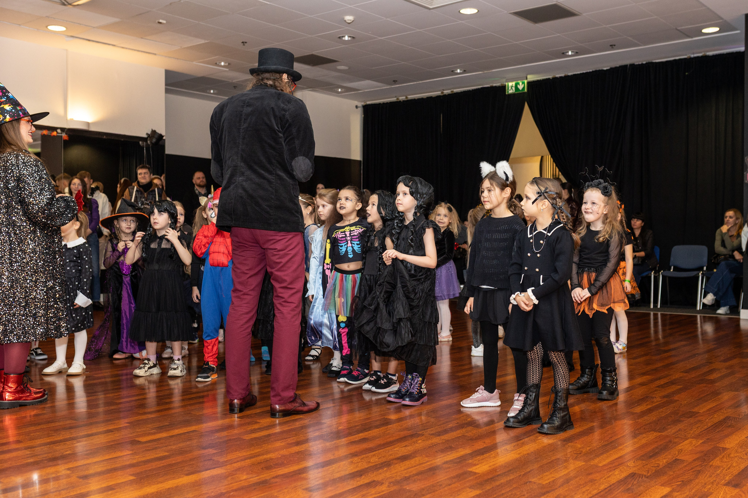 Хэллоуин Leo dance. Family and children photographer in Warszaw Liudmila Babrouskaya