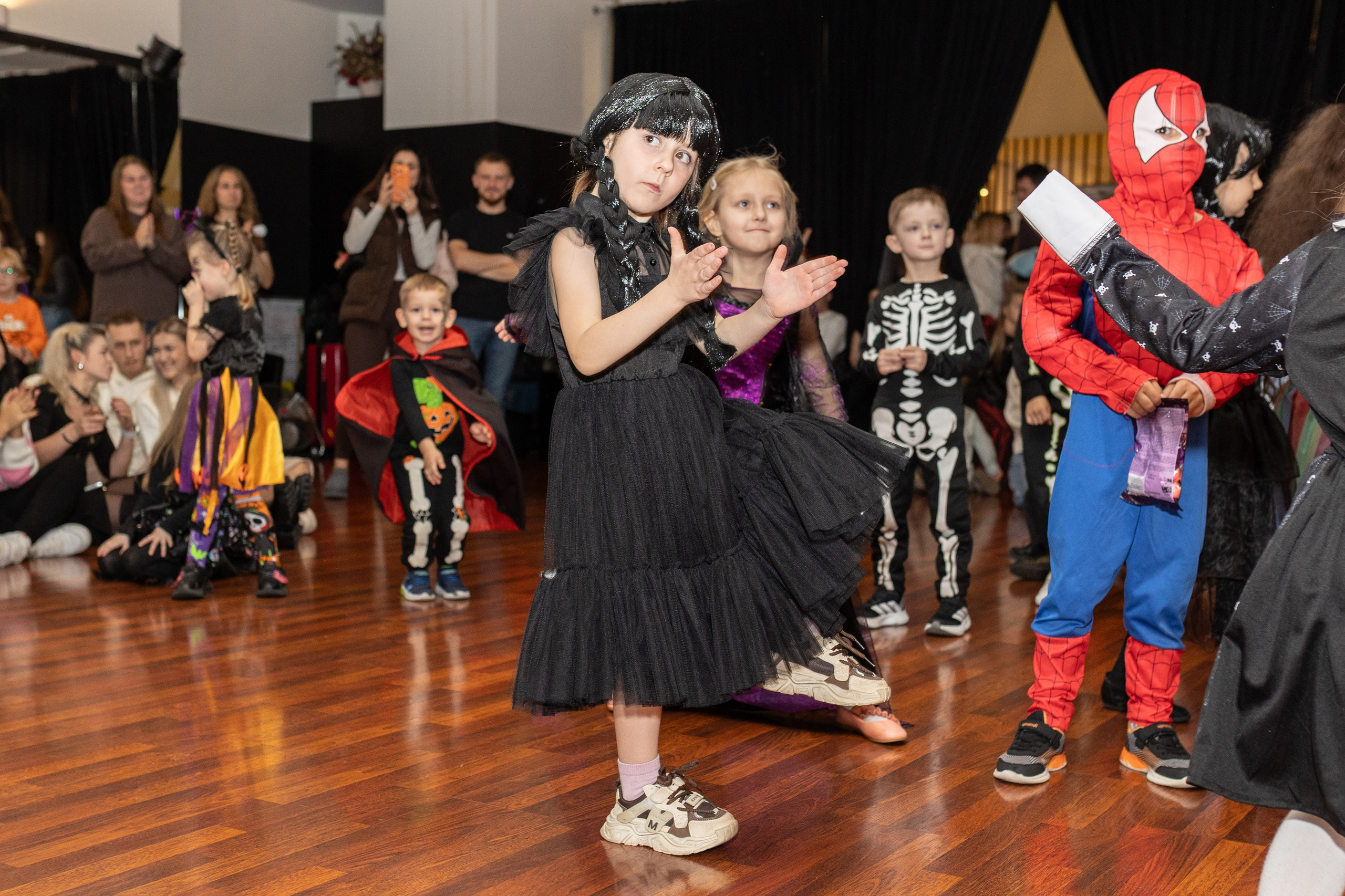 Хэллоуин Leo dance. Family and children photographer in Warszaw Liudmila Babrouskaya