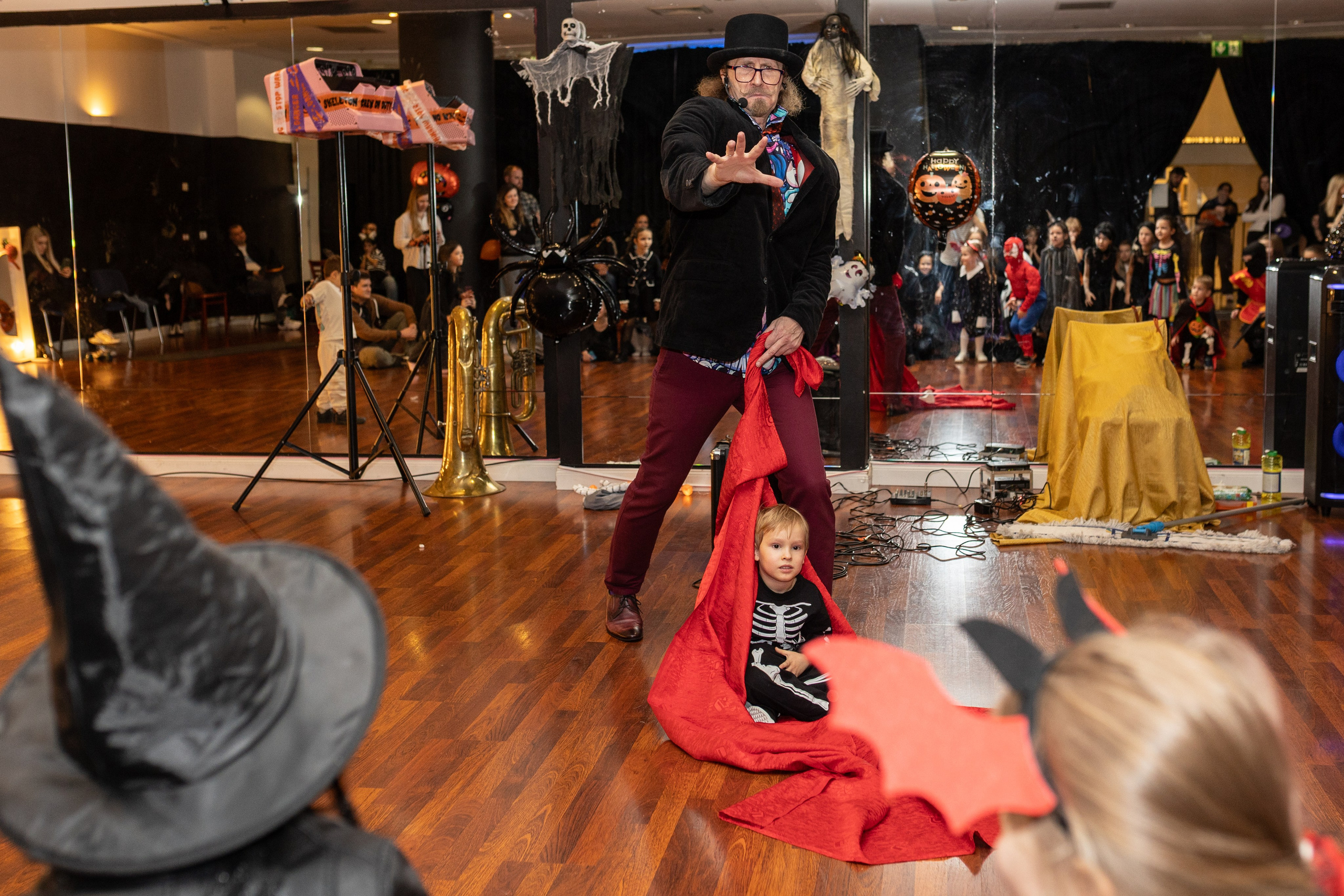 Хэллоуин Leo dance. Family and children photographer in Warszaw Liudmila Babrouskaya