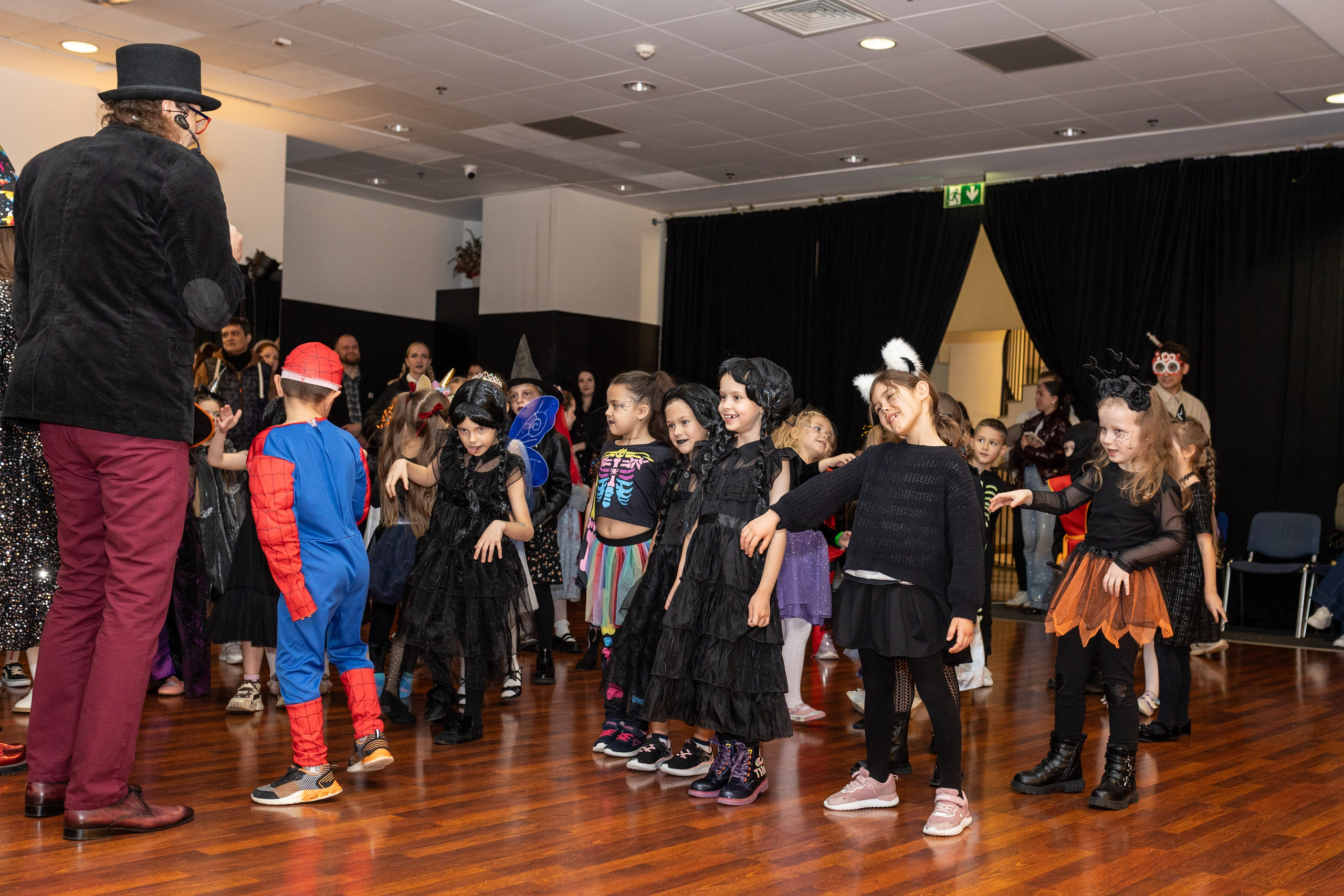 Хэллоуин Leo dance. Family and children photographer in Warszaw Liudmila Babrouskaya