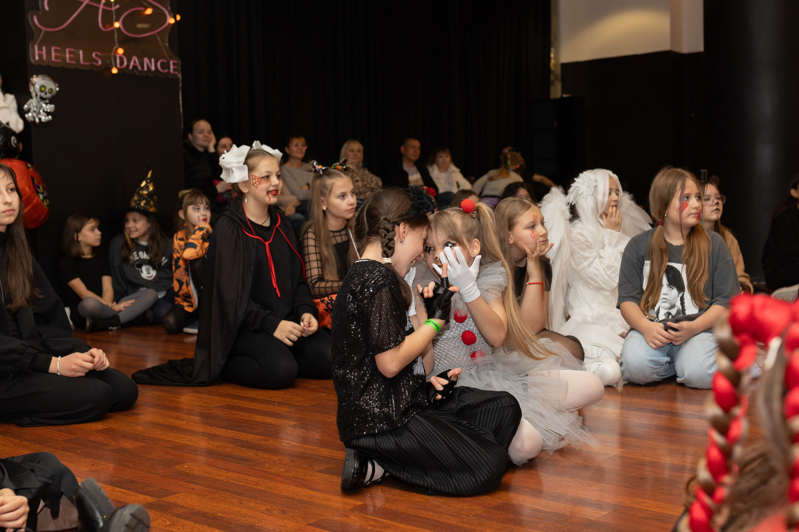 Хэллоуин Leo dance. Family and children photographer in Warszaw Liudmila Babrouskaya
