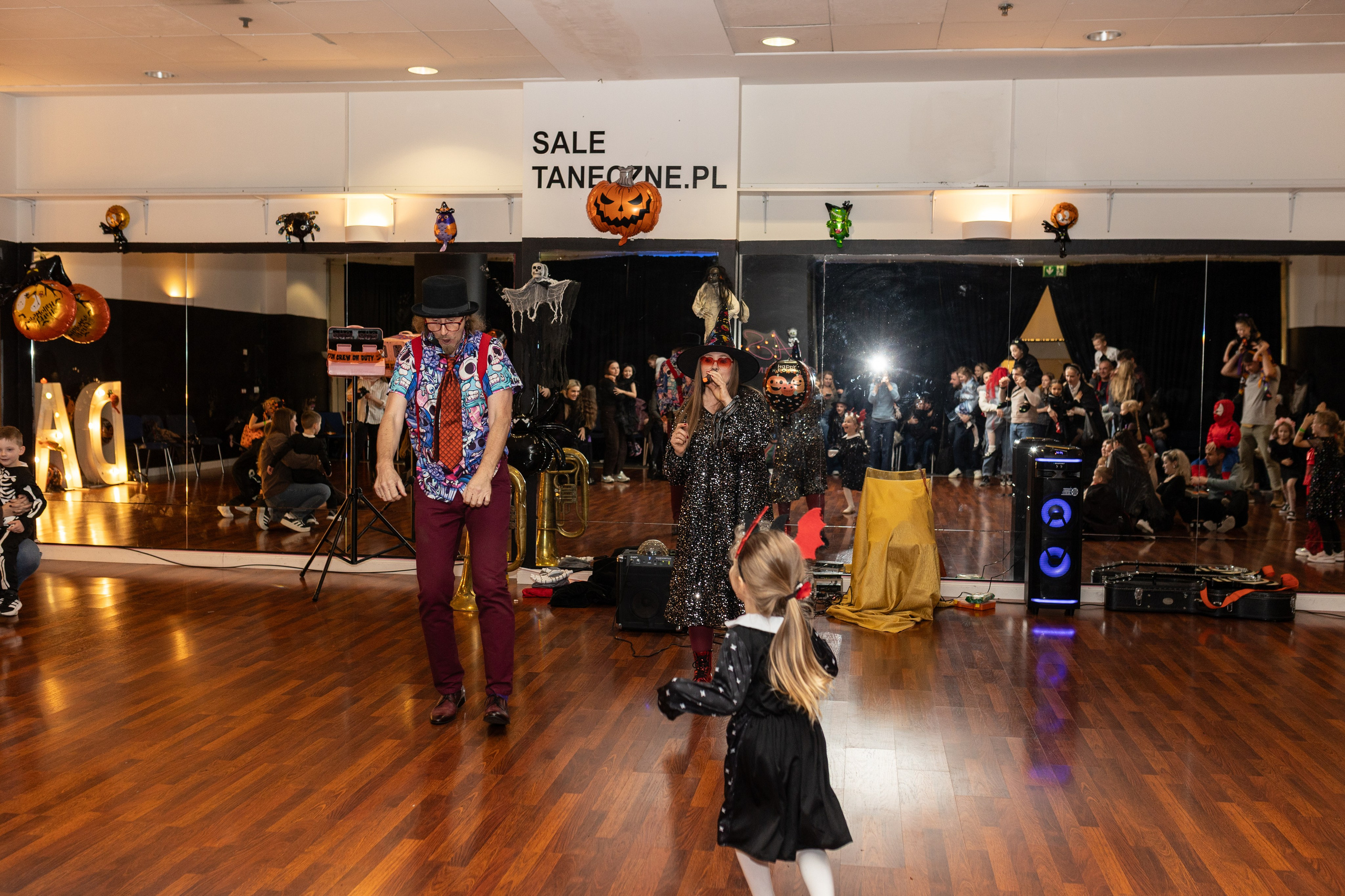 Хэллоуин Leo dance. Family and children photographer in Warszaw Liudmila Babrouskaya
