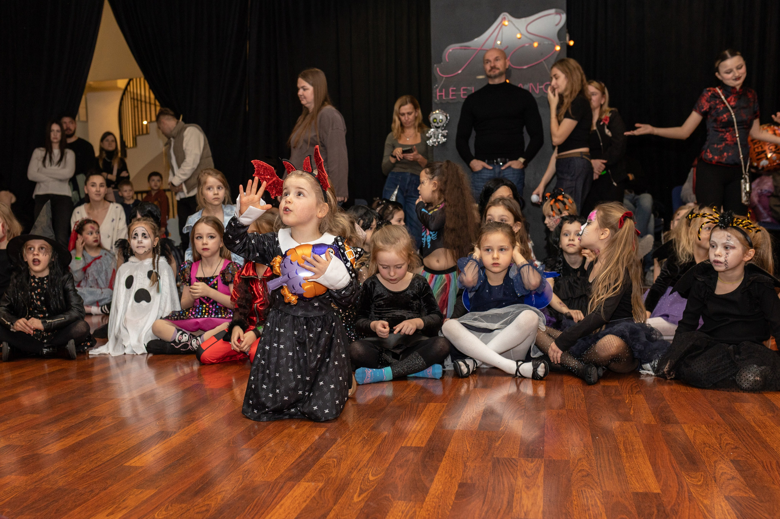 Хэллоуин Leo dance. Family and children photographer in Warszaw Liudmila Babrouskaya