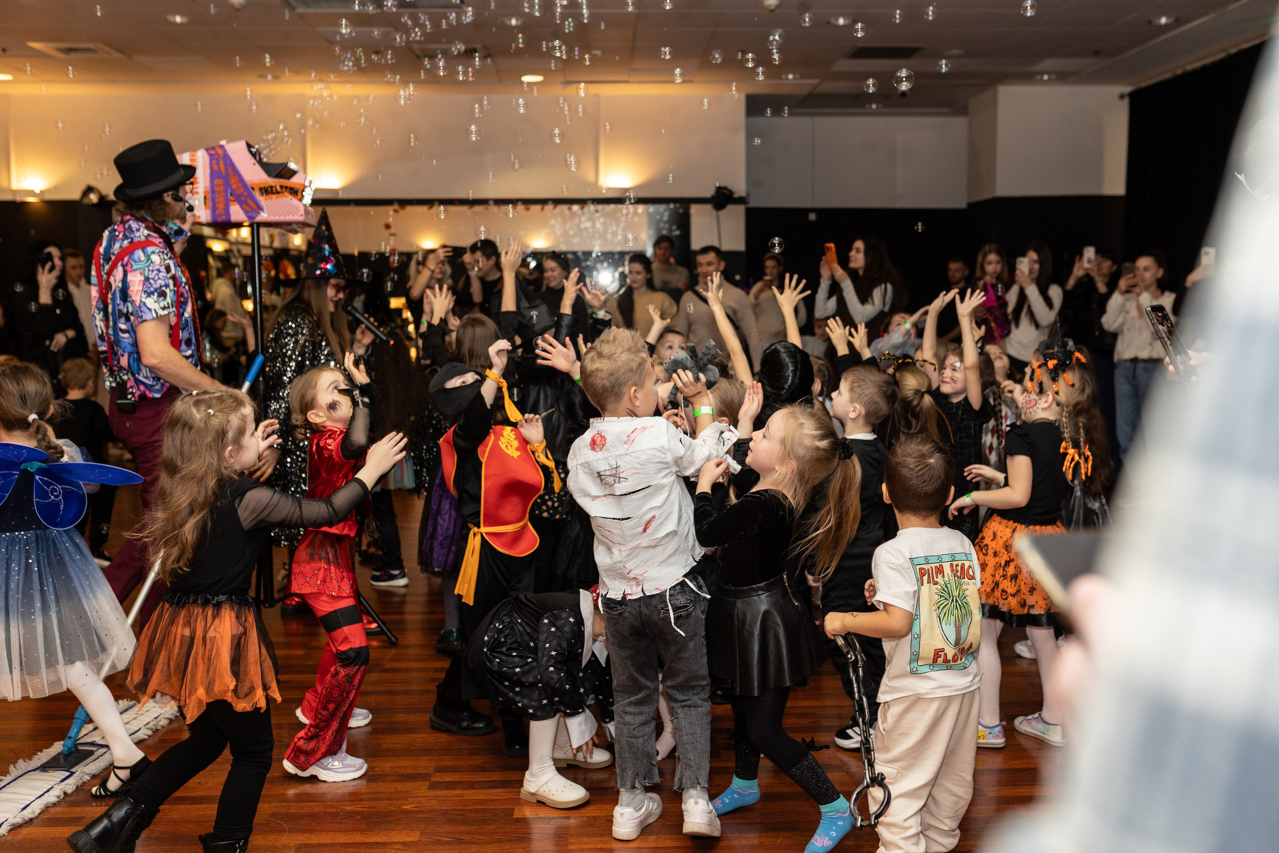 Хэллоуин Leo dance. Family and children photographer in Warszaw Liudmila Babrouskaya