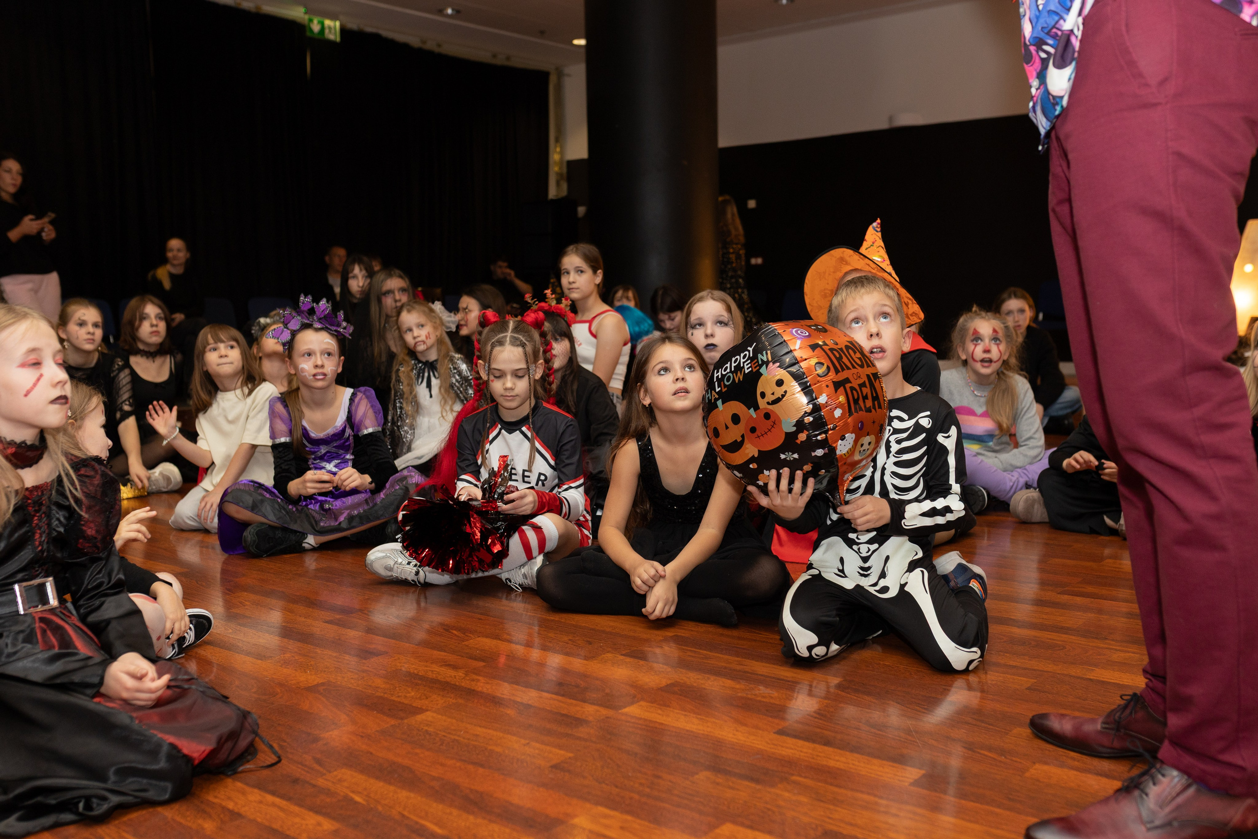 Хэллоуин Leo dance. Family and children photographer in Warszaw Liudmila Babrouskaya