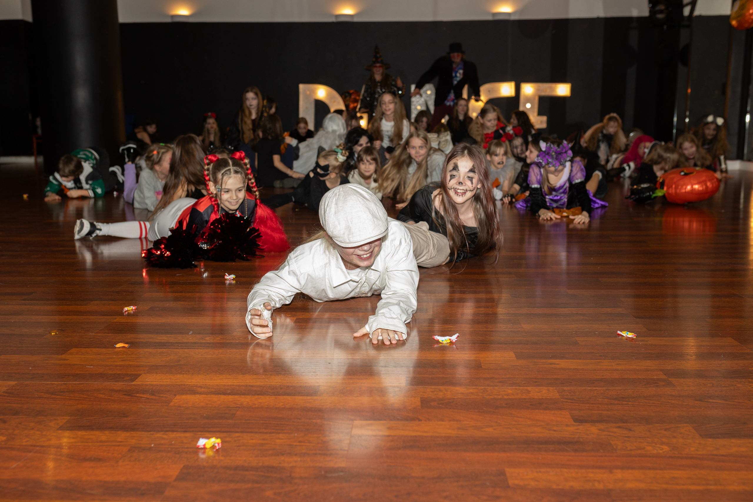 Хэллоуин Leo dance. Family and children photographer in Warszaw Liudmila Babrouskaya