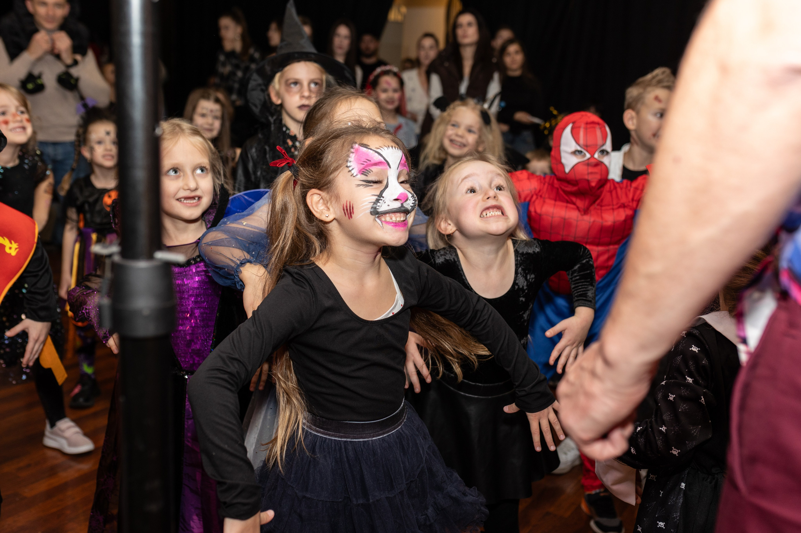 Хэллоуин Leo dance. Family and children photographer in Warszaw Liudmila Babrouskaya