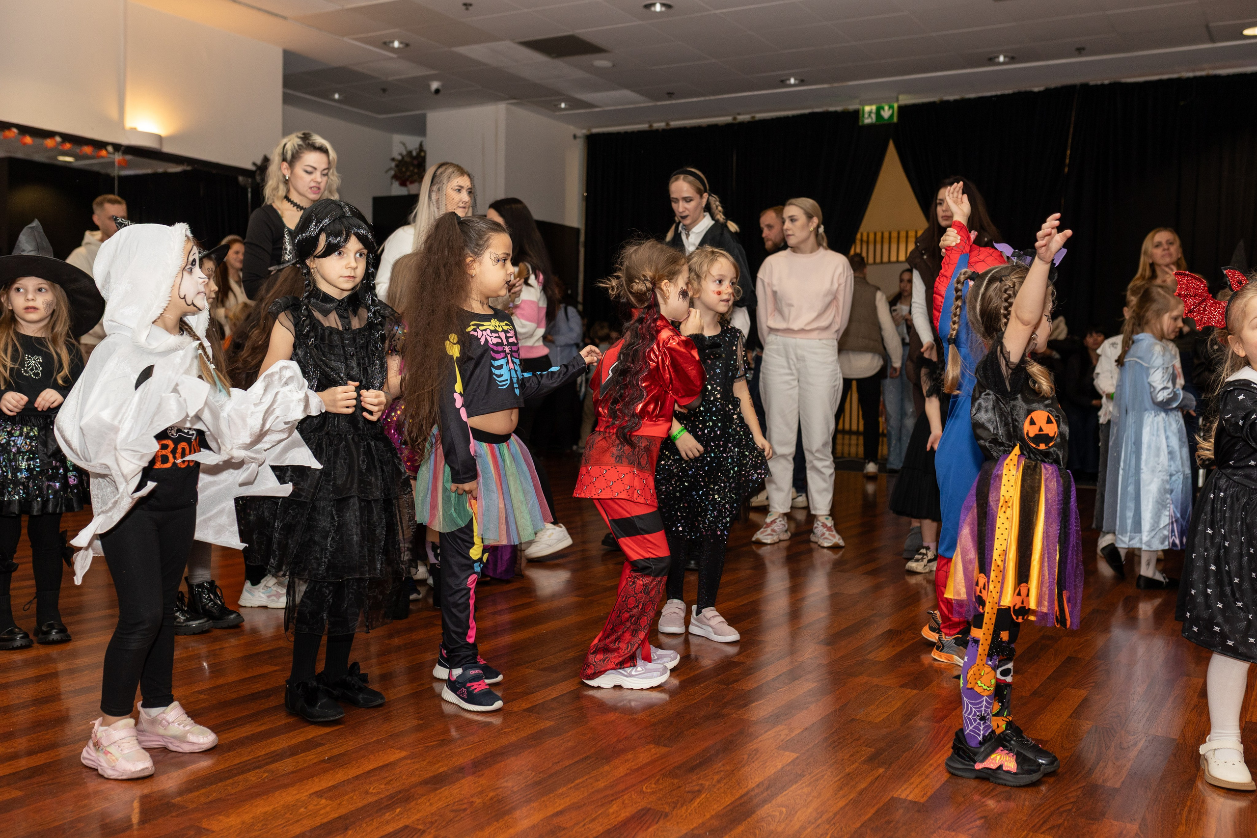 Хэллоуин Leo dance. Family and children photographer in Warszaw Liudmila Babrouskaya