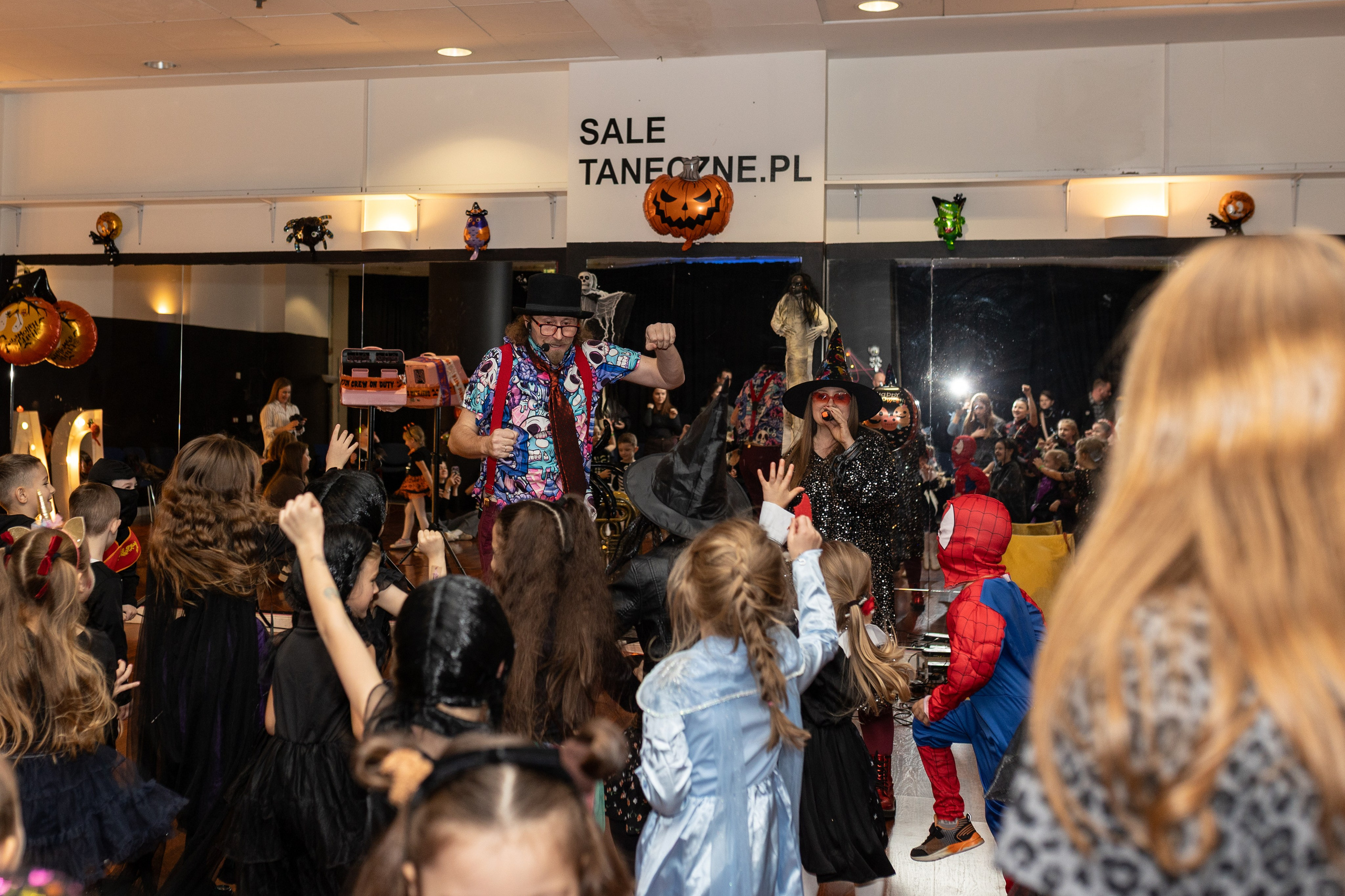 Хэллоуин Leo dance. Family and children photographer in Warszaw Liudmila Babrouskaya