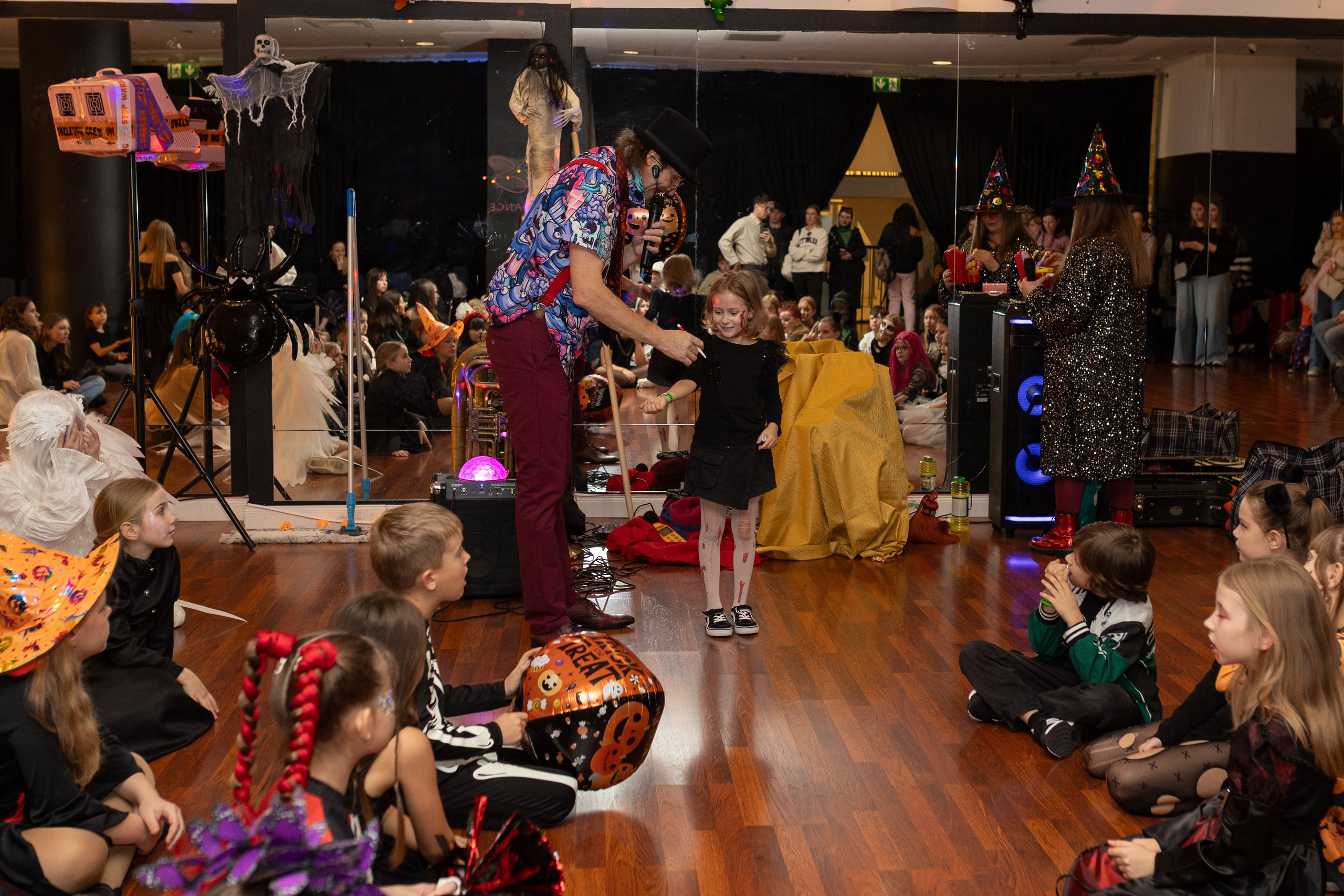 Хэллоуин Leo dance. Family and children photographer in Warszaw Liudmila Babrouskaya
