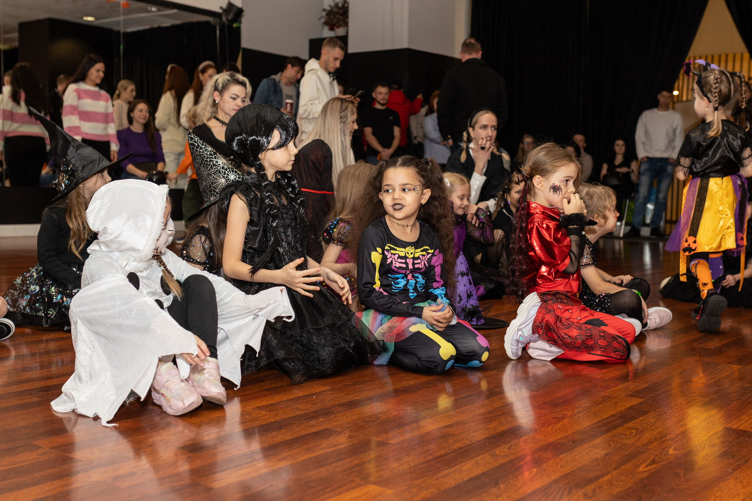 Хэллоуин Leo dance. Family and children photographer in Warszaw Liudmila Babrouskaya