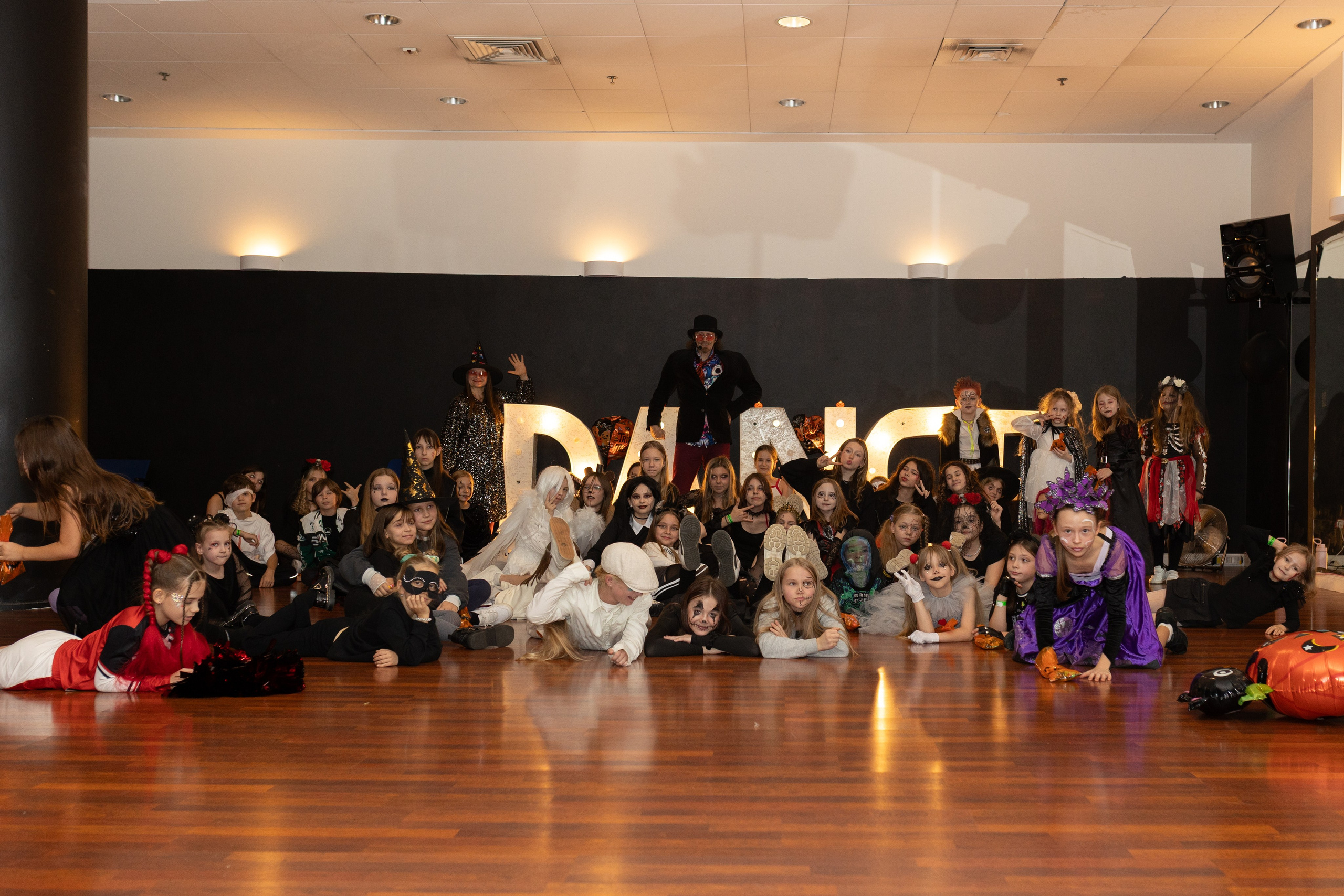 Хэллоуин Leo dance. Family and children photographer in Warszaw Liudmila Babrouskaya