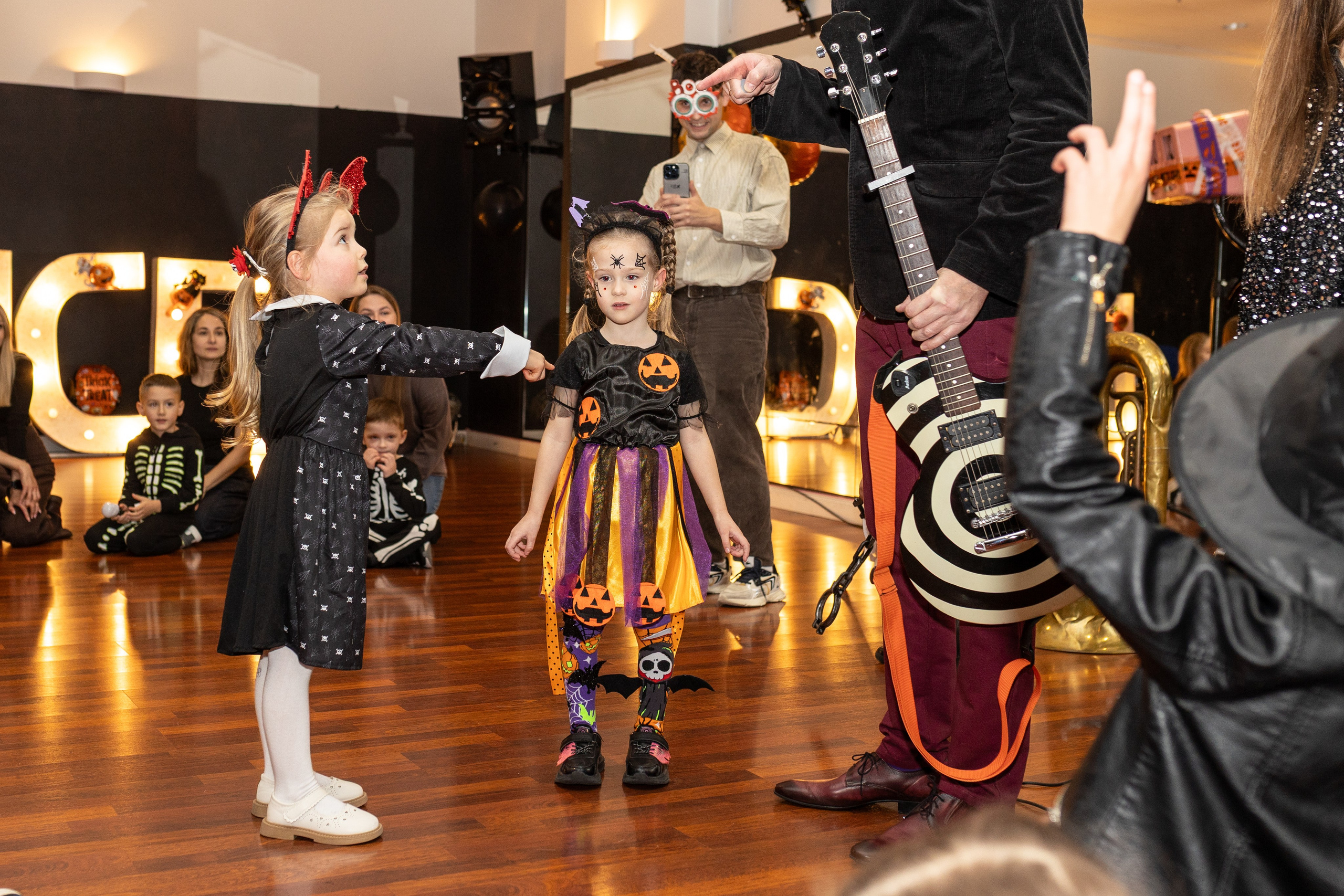 Хэллоуин Leo dance. Family and children photographer in Warszaw Liudmila Babrouskaya
