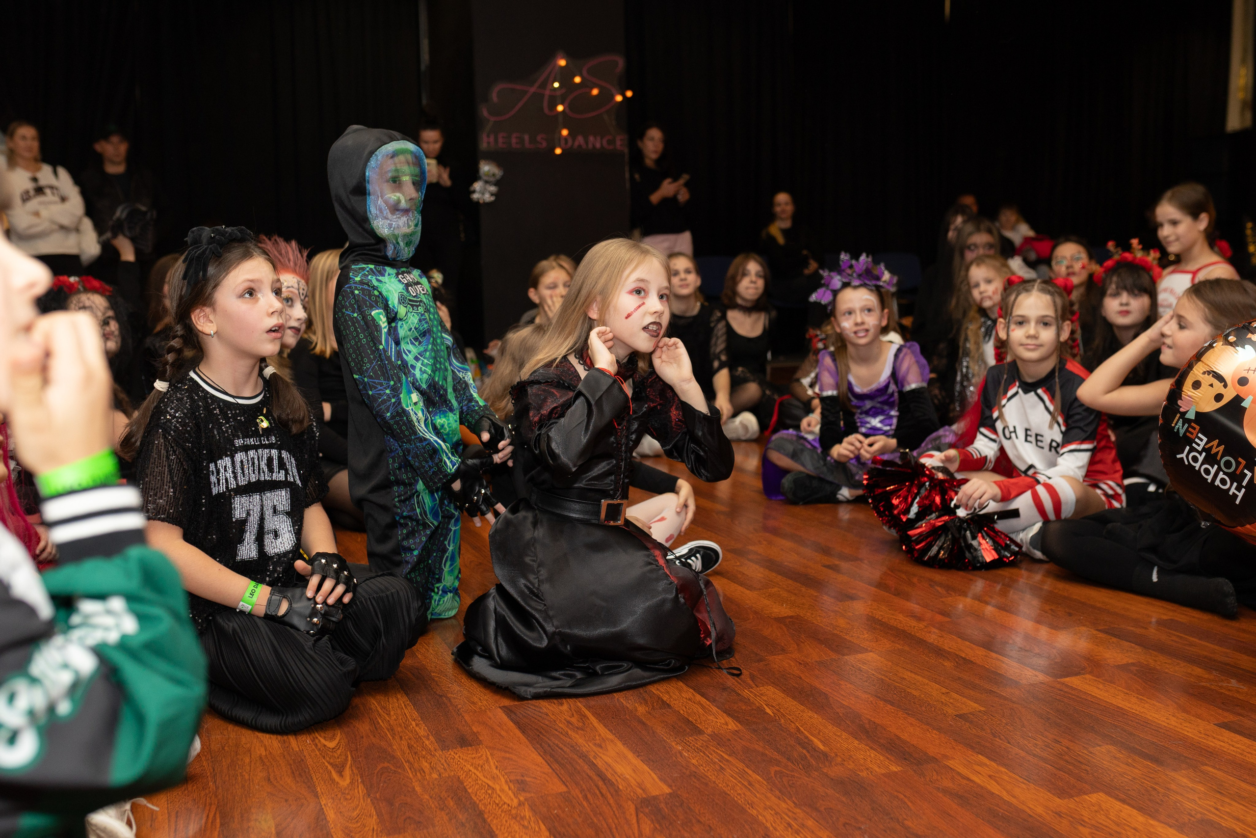 Хэллоуин Leo dance. Family and children photographer in Warszaw Liudmila Babrouskaya