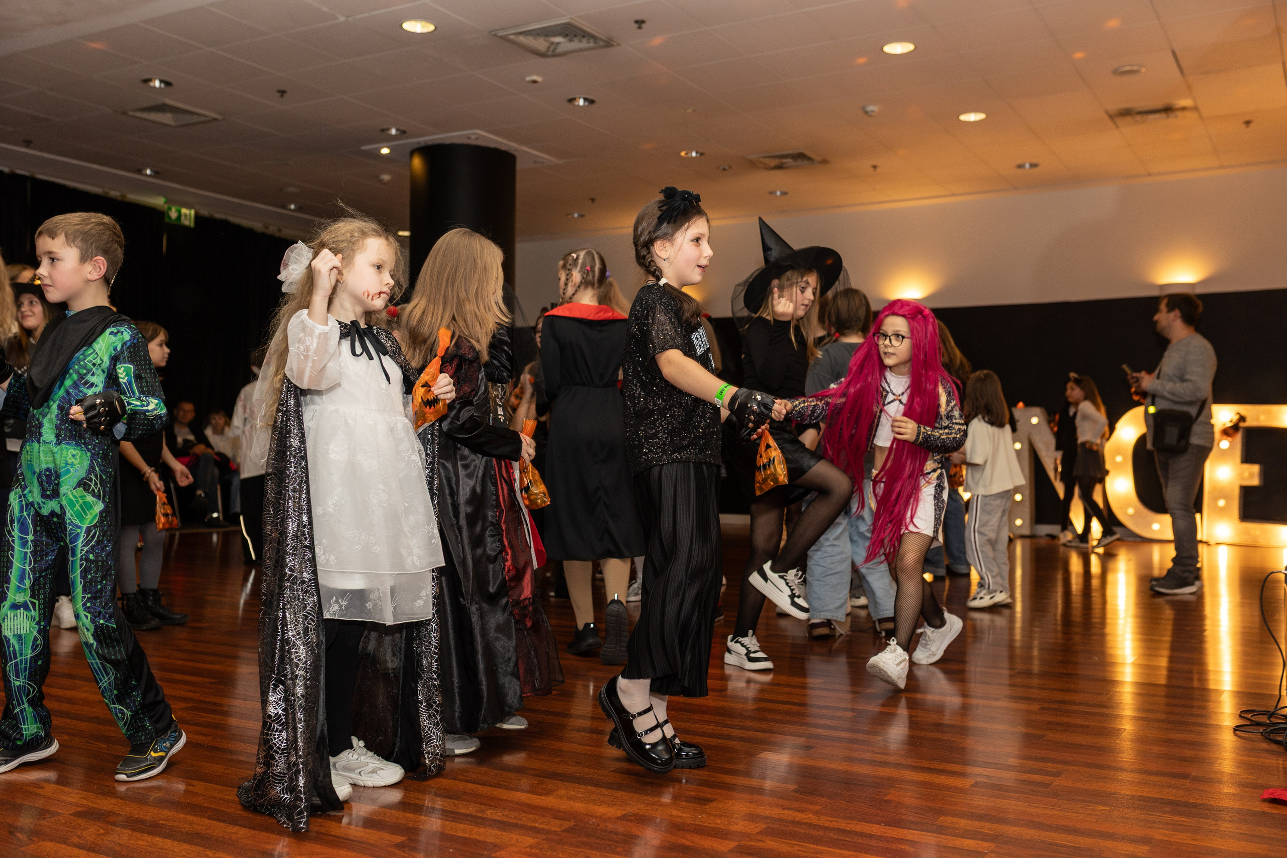 Хэллоуин Leo dance. Family and children photographer in Warszaw Liudmila Babrouskaya
