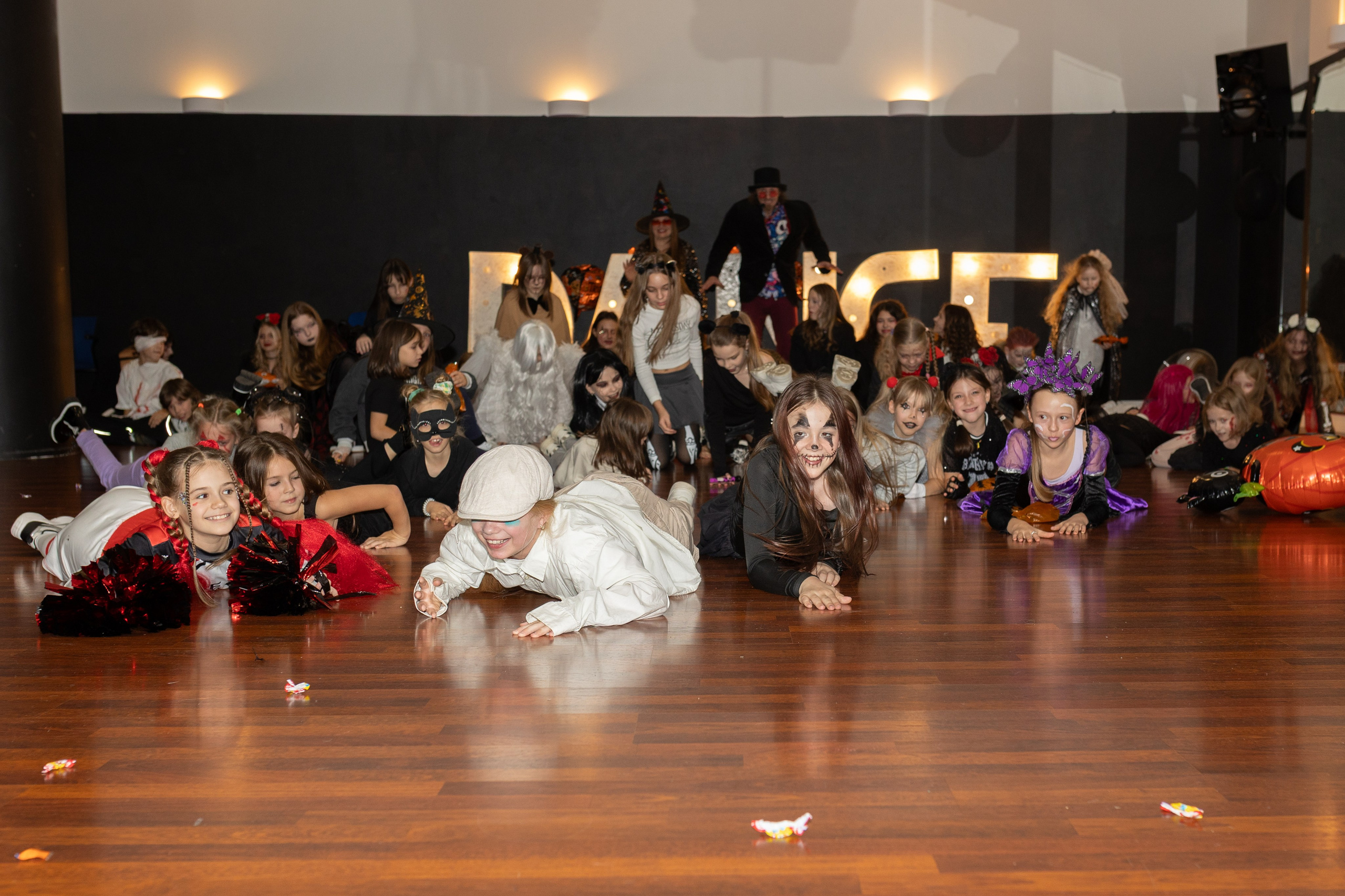 Хэллоуин Leo dance. Family and children photographer in Warszaw Liudmila Babrouskaya