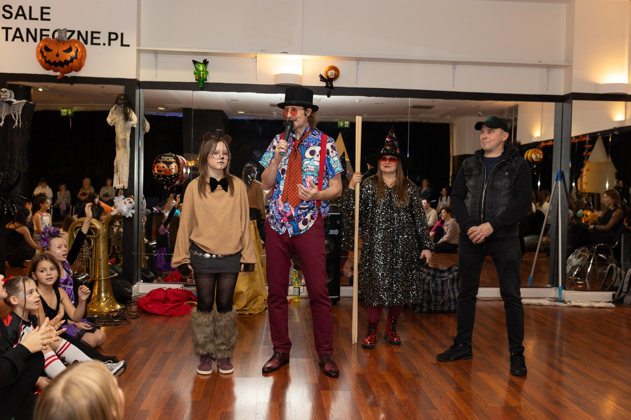 Хэллоуин Leo dance. Family and children photographer in Warszaw Liudmila Babrouskaya