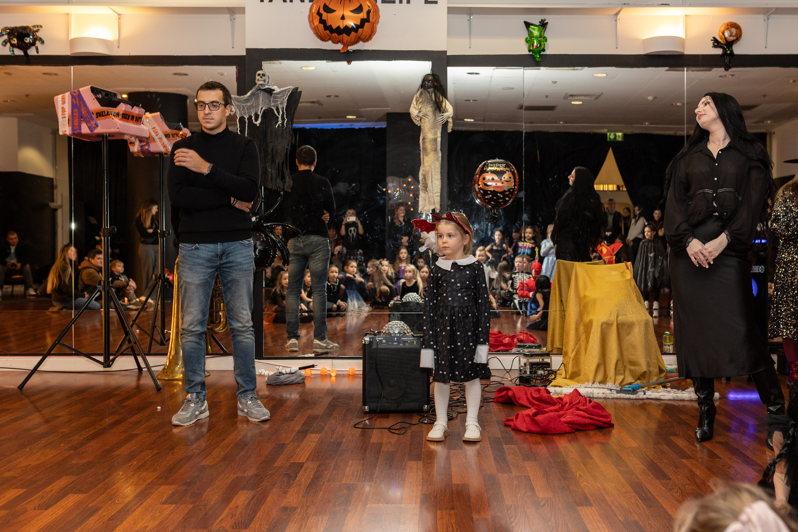 Хэллоуин Leo dance. Family and children photographer in Warszaw Liudmila Babrouskaya