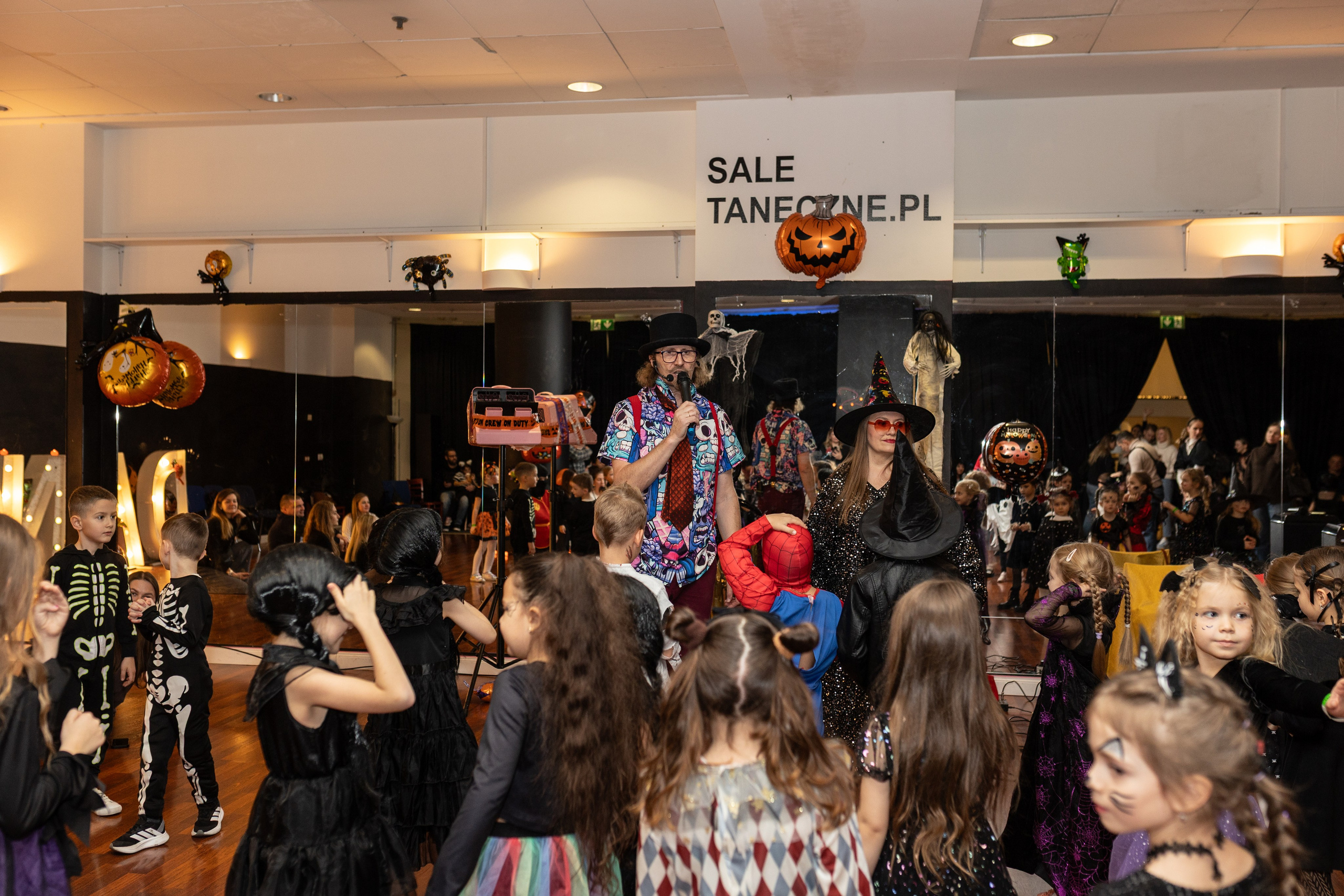 Хэллоуин Leo dance. Family and children photographer in Warszaw Liudmila Babrouskaya