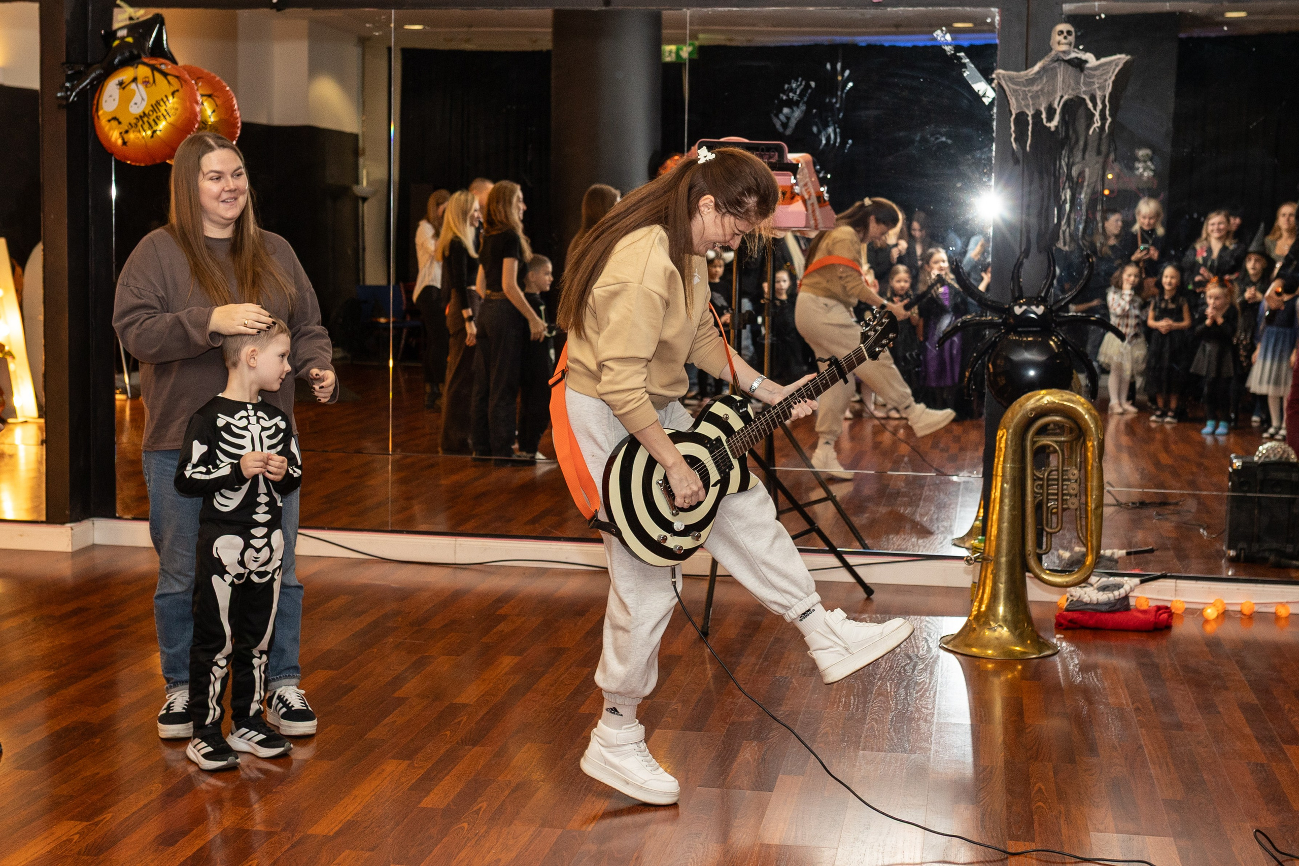 Хэллоуин Leo dance. Family and children photographer in Warszaw Liudmila Babrouskaya