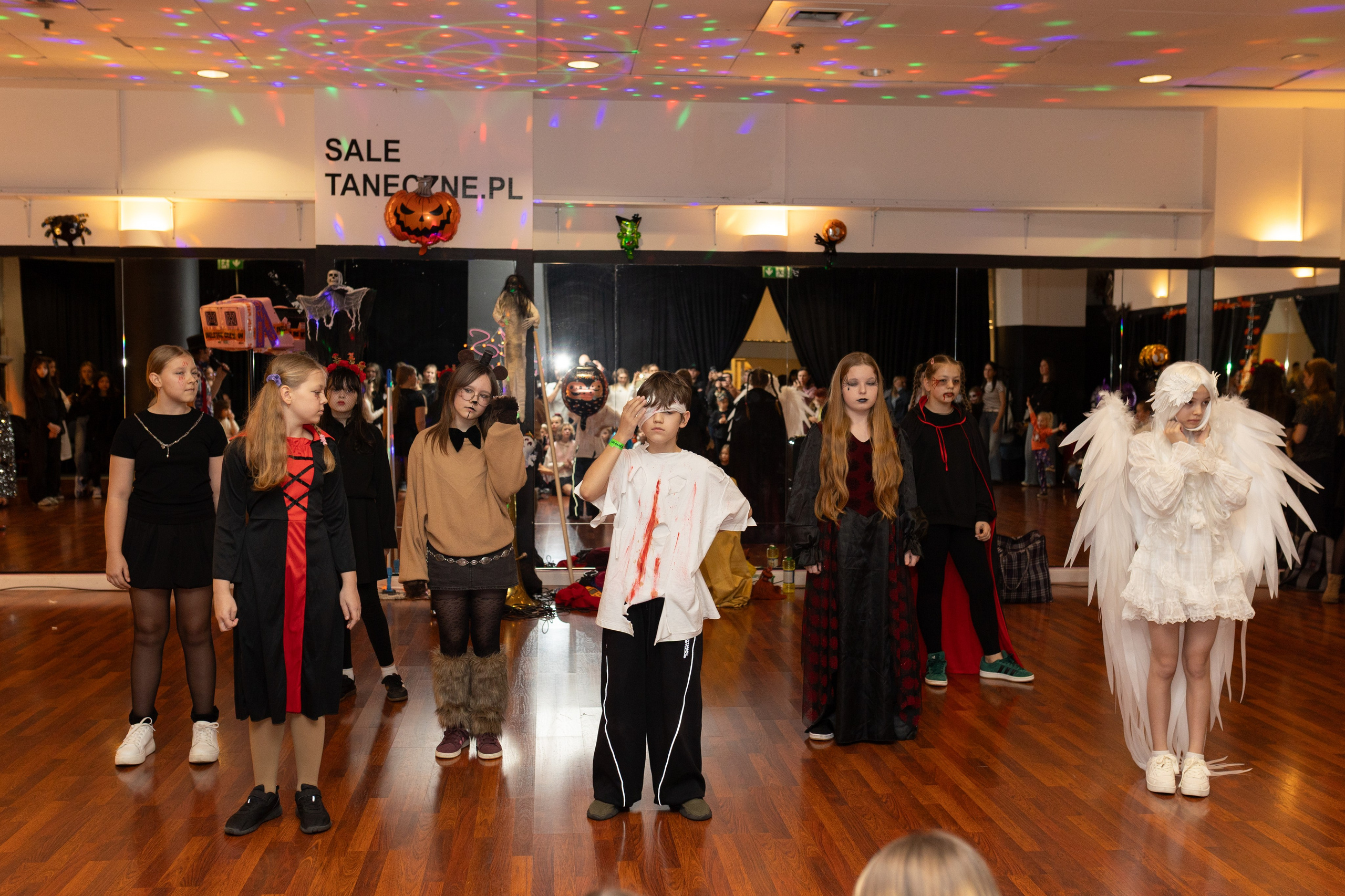 Хэллоуин Leo dance. Family and children photographer in Warszaw Liudmila Babrouskaya