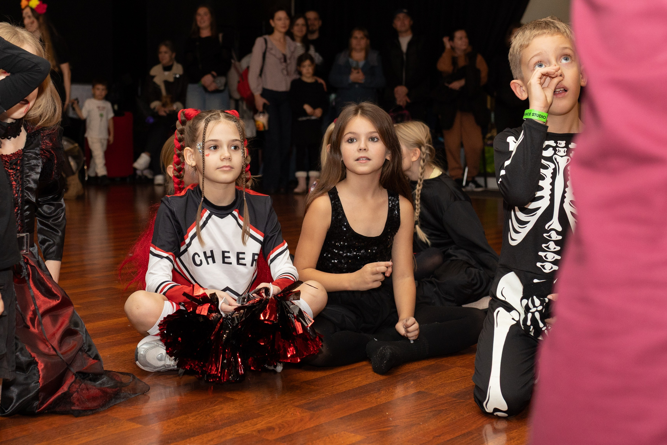 Хэллоуин Leo dance. Family and children photographer in Warszaw Liudmila Babrouskaya