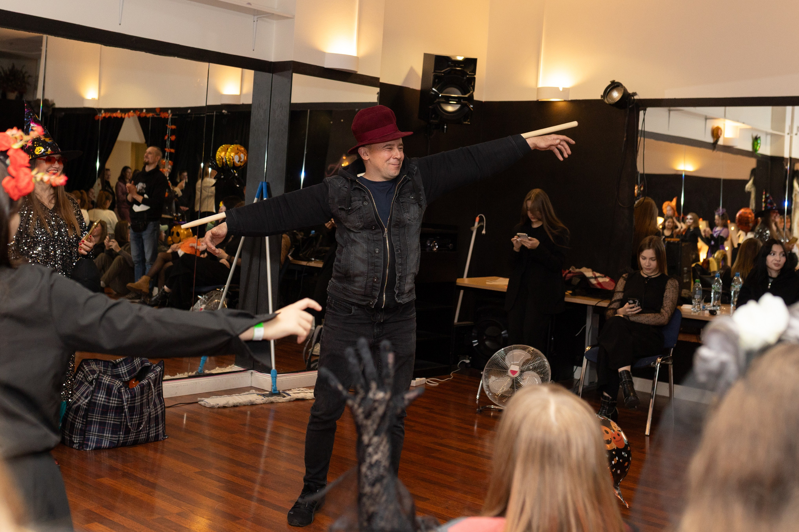 Хэллоуин Leo dance. Family and children photographer in Warszaw Liudmila Babrouskaya