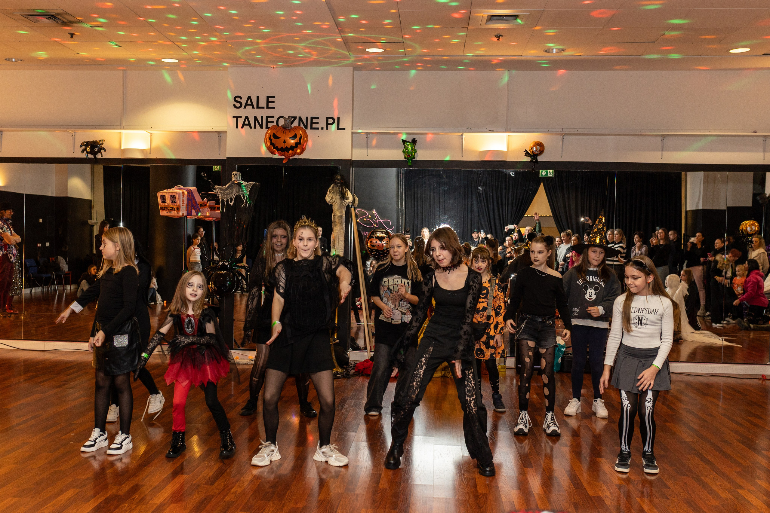 Хэллоуин Leo dance. Family and children photographer in Warszaw Liudmila Babrouskaya