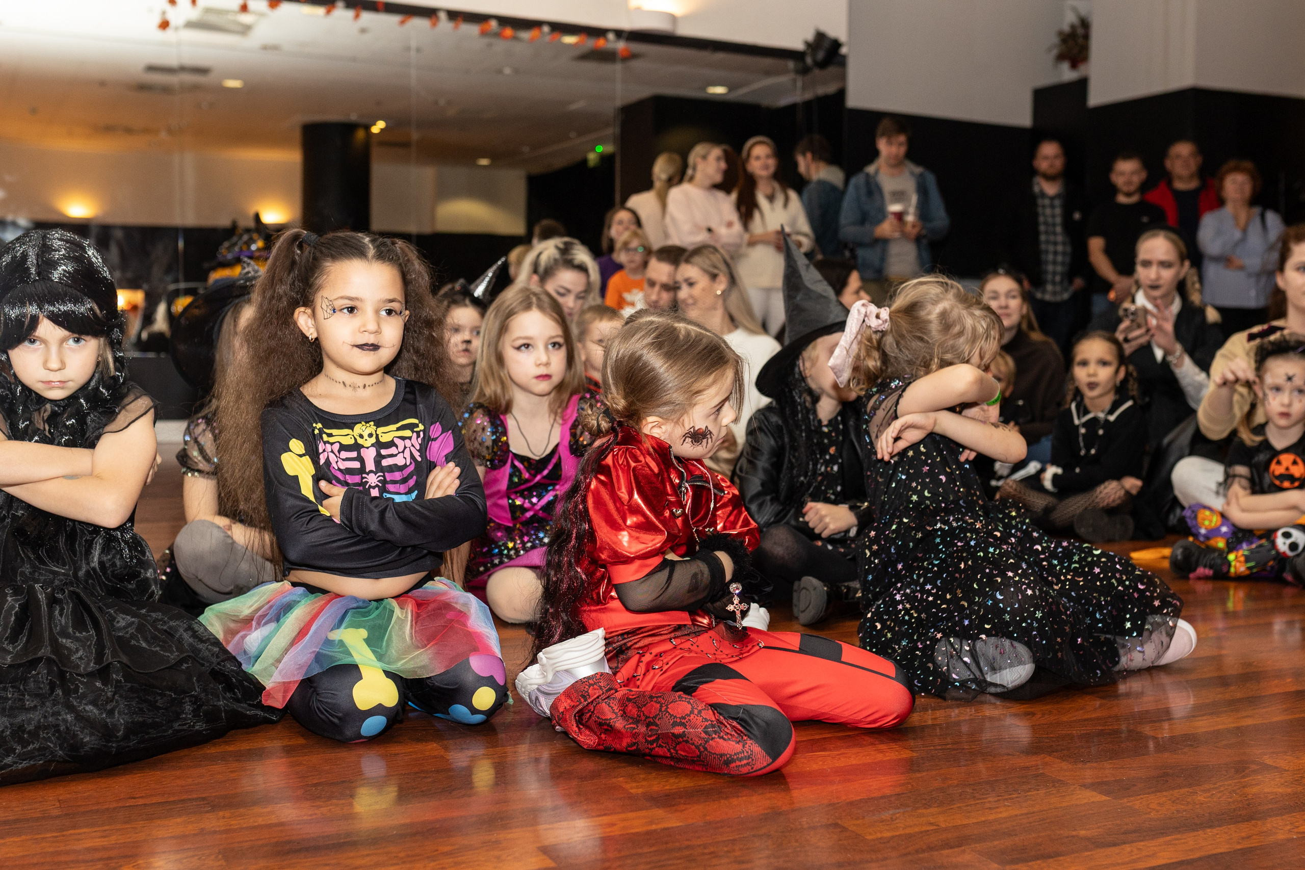 Хэллоуин Leo dance. Family and children photographer in Warszaw Liudmila Babrouskaya