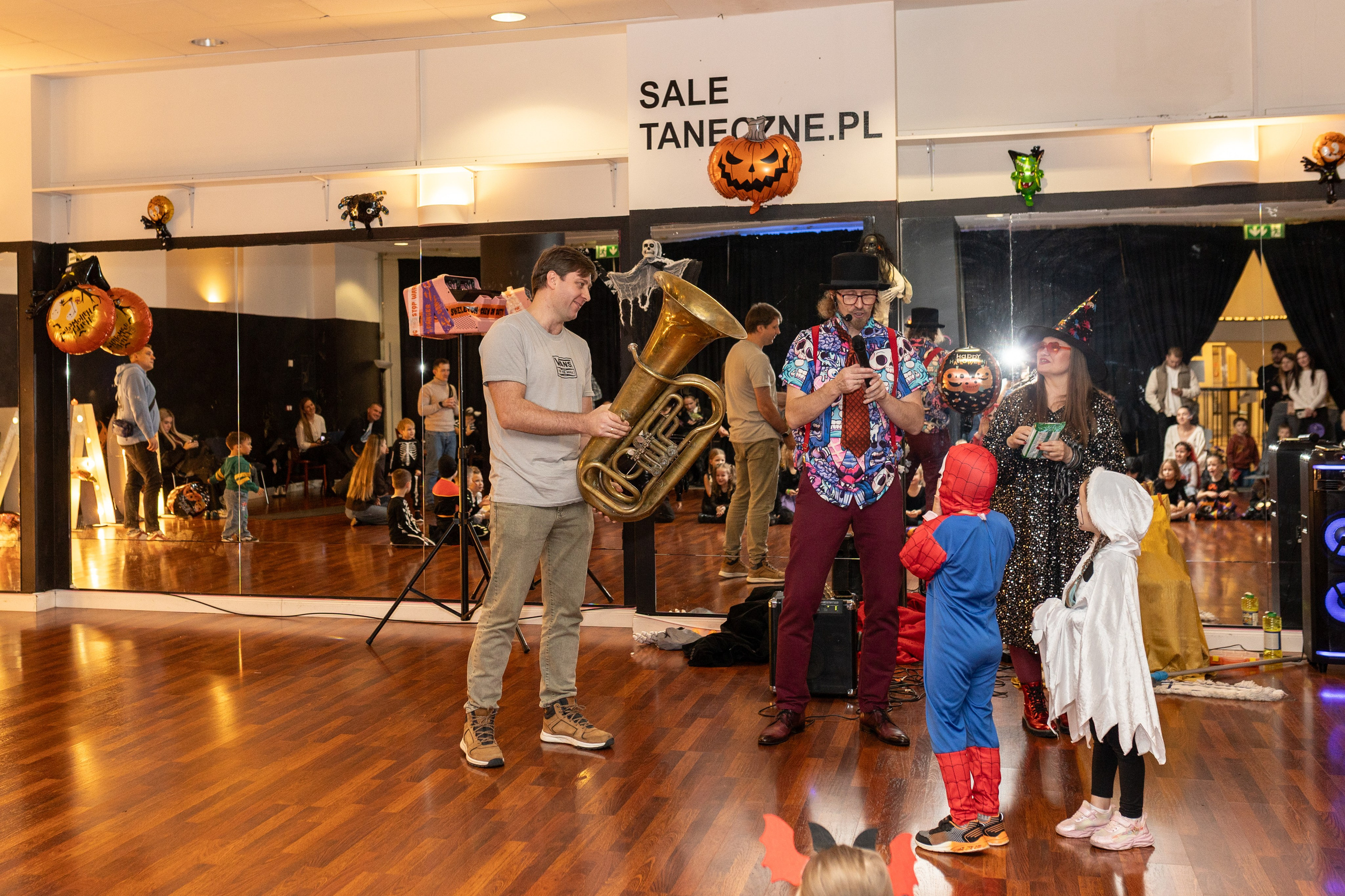 Хэллоуин Leo dance. Family and children photographer in Warszaw Liudmila Babrouskaya
