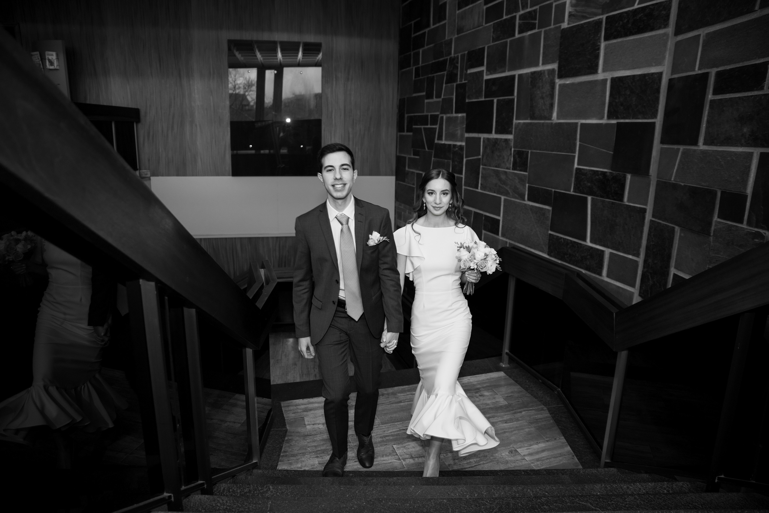 Marié et mariée sur la plage de Saint-Tropez