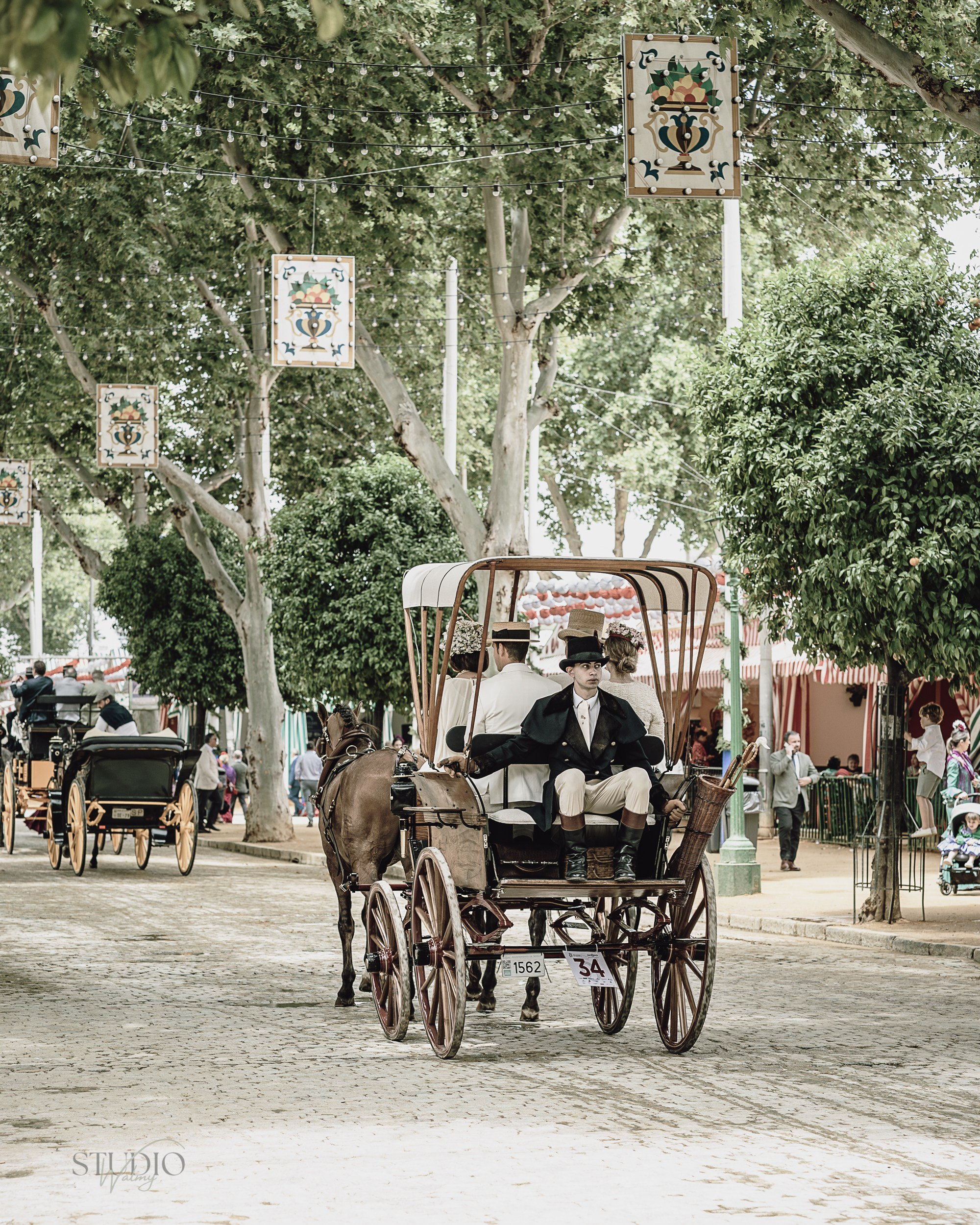 Sesión de fotos en feria de Abril de Sevilla. Inicio