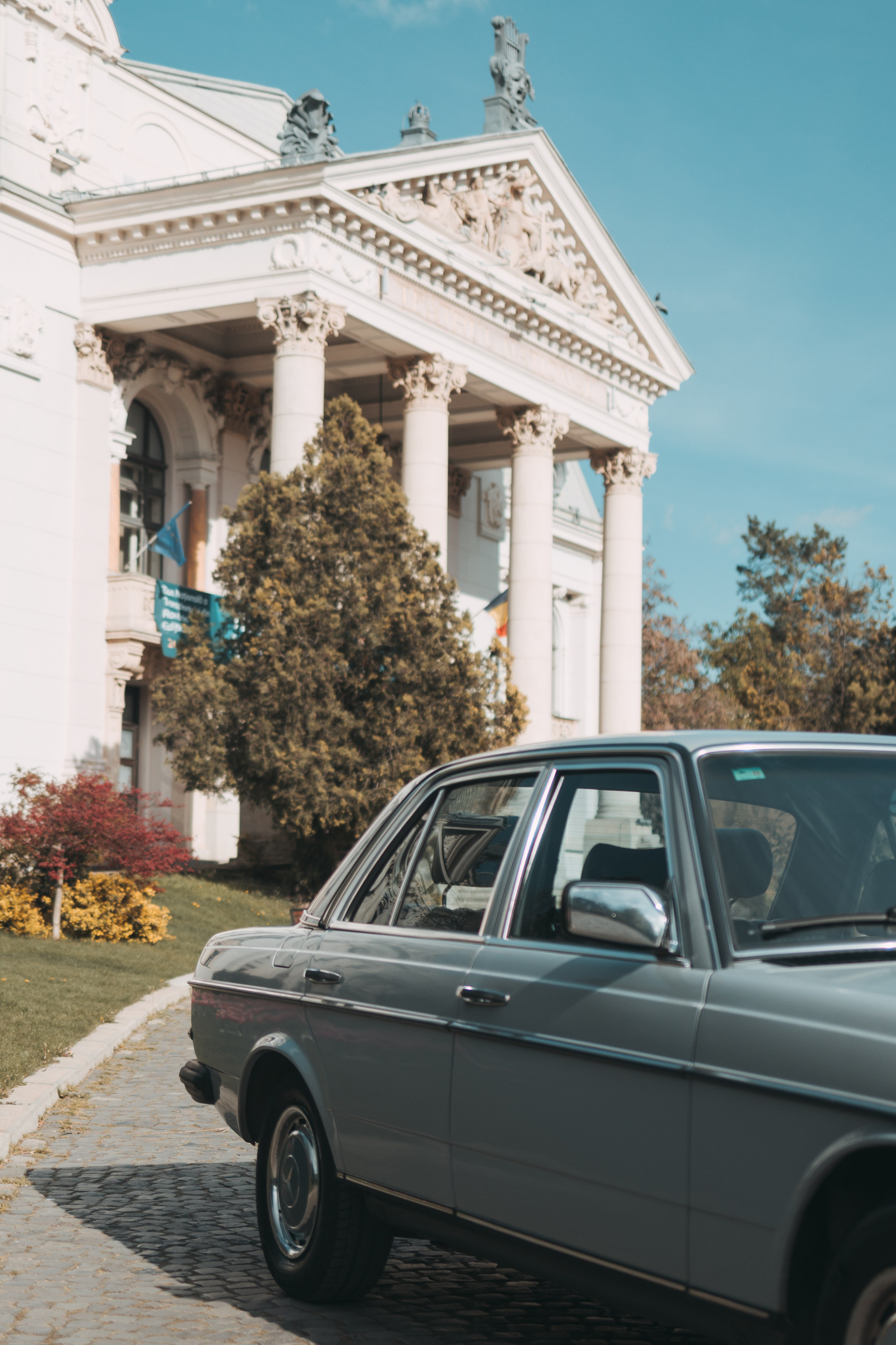 Cars and roads. Fotograf Videograf Evenimente Iași - Storytelling, Business, Albume Absolvire