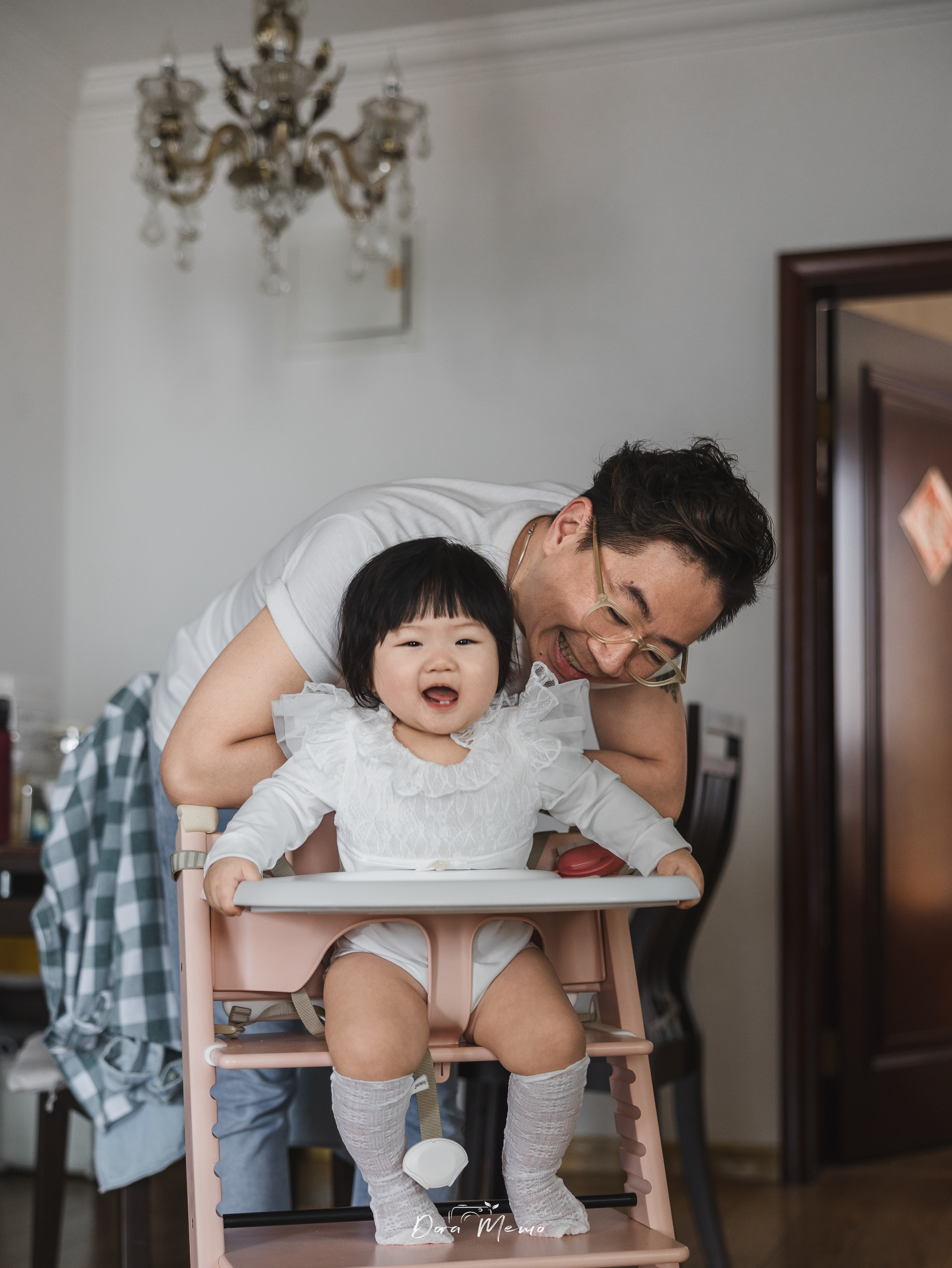 Family photoshoot with an 8-month-old baby. Shanghai Family Photographer Dora
