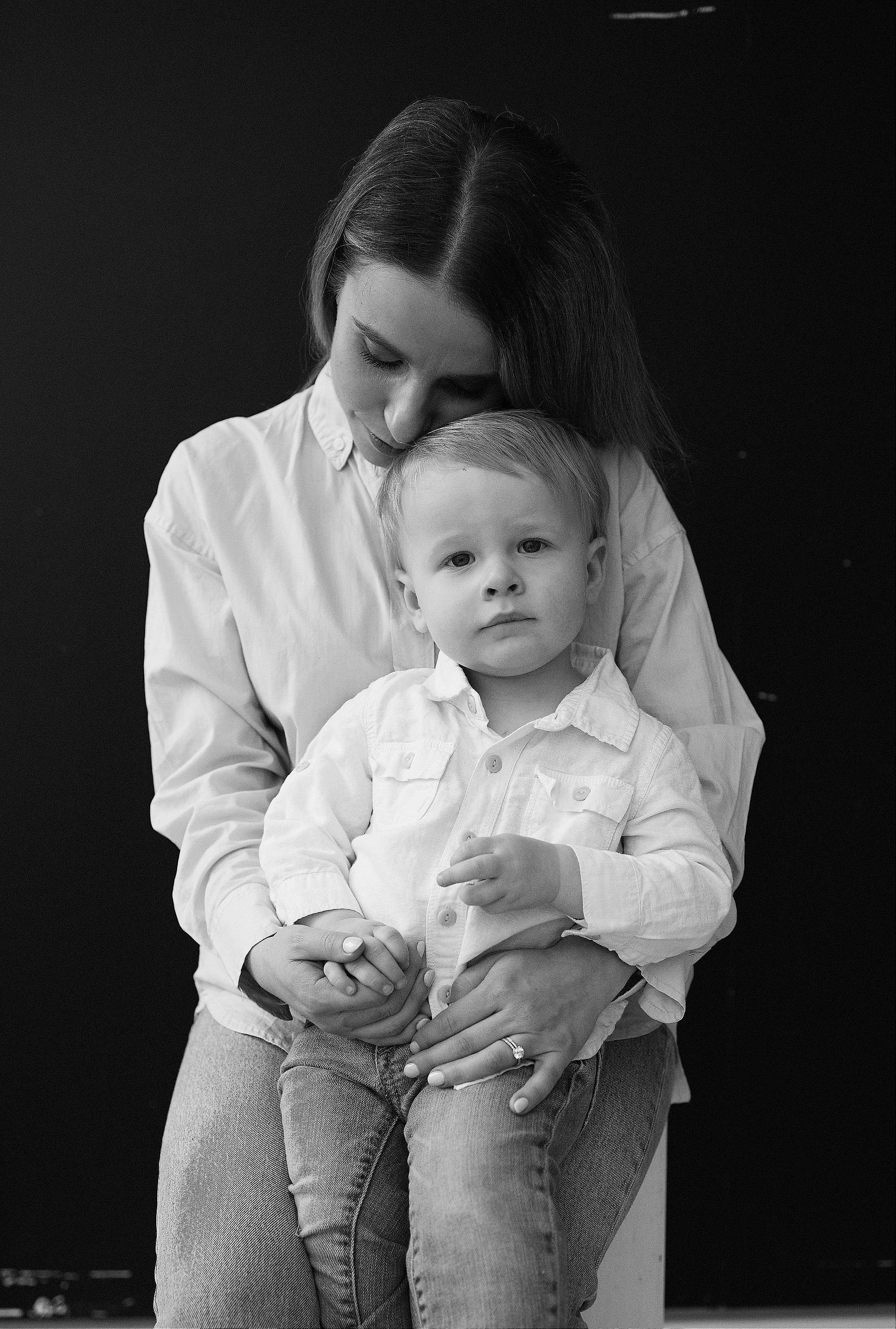 K. Rawnoir- Portrait photography by Daria Paliy.Timeless black&white portraits of women in NYC area