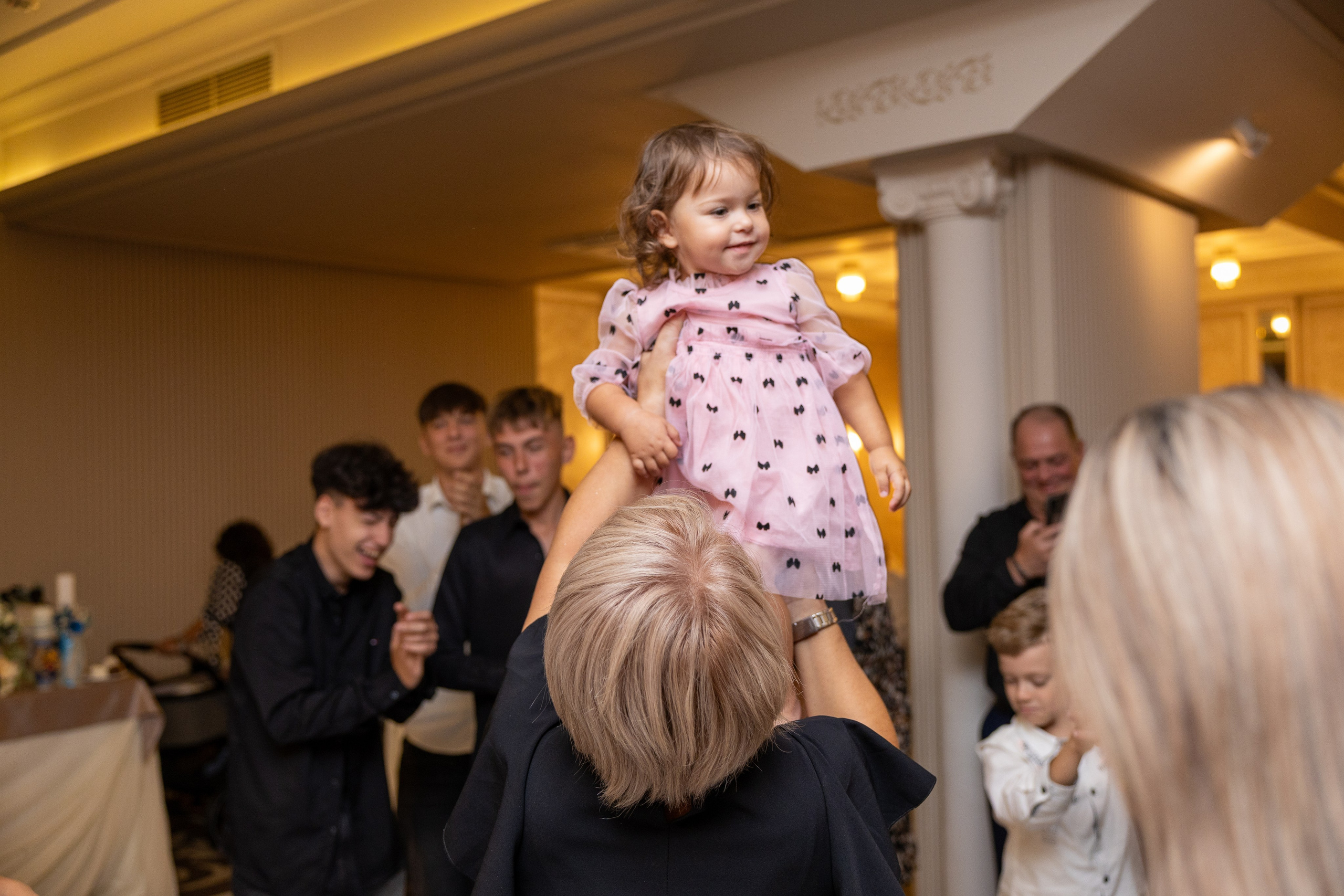 Andrei Sebastian. Moments By Gub