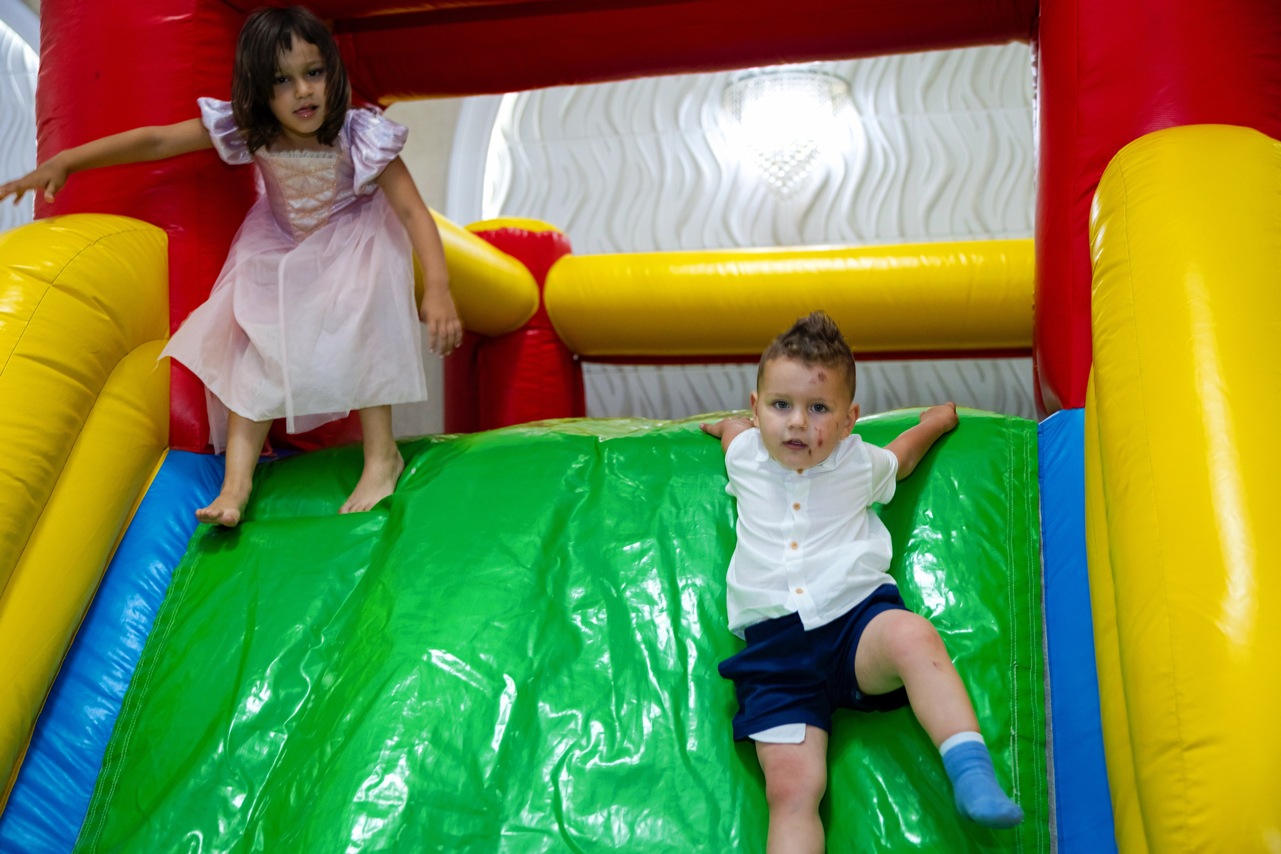 Andrei Damian. Moments By Gub