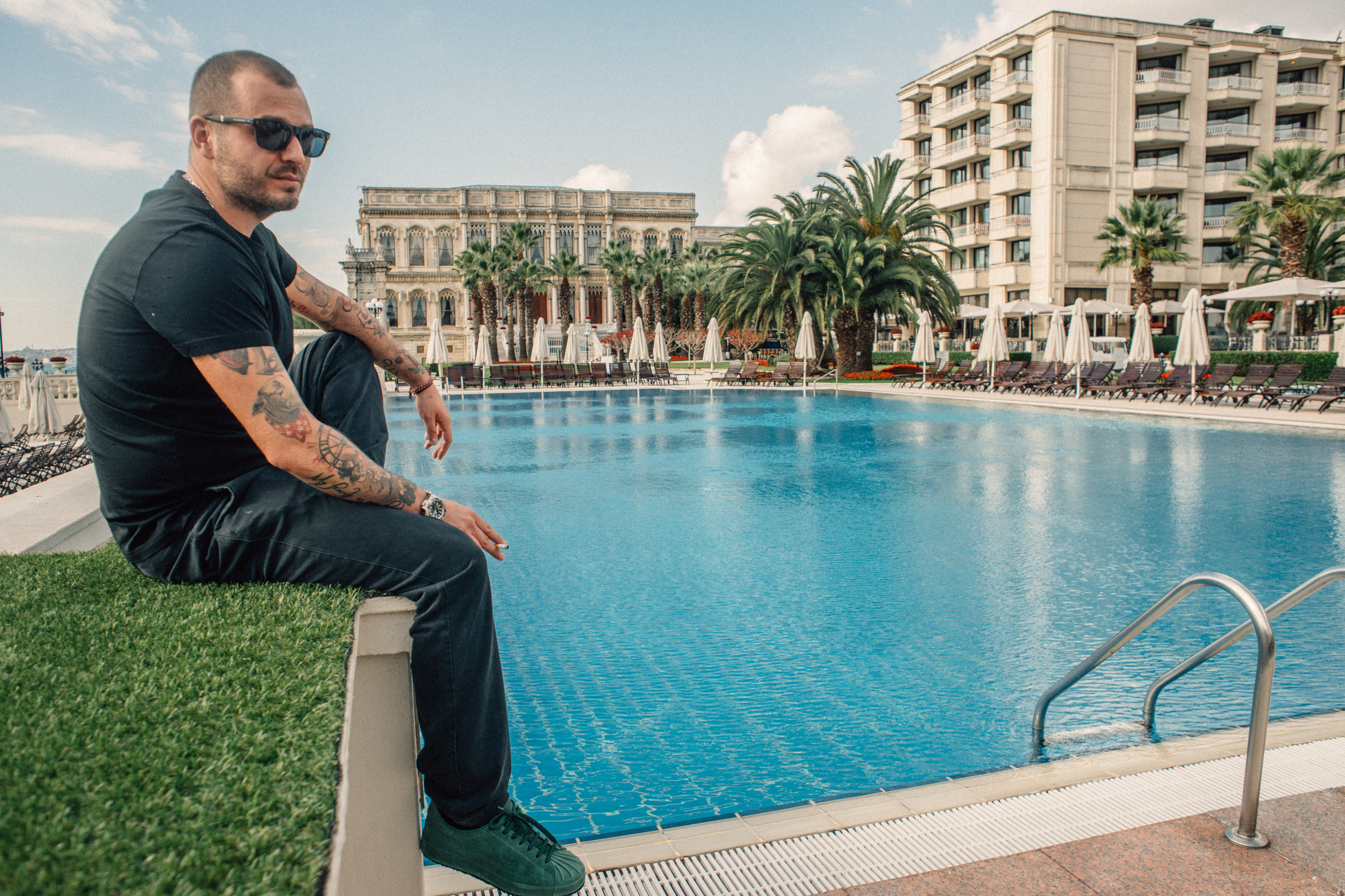 Фотосессия Лайфстайл в Стамбуле. Wedding, family and lifestyle photographer Anatoly. Photo sessions on rooftops with seagulls. Istanbul