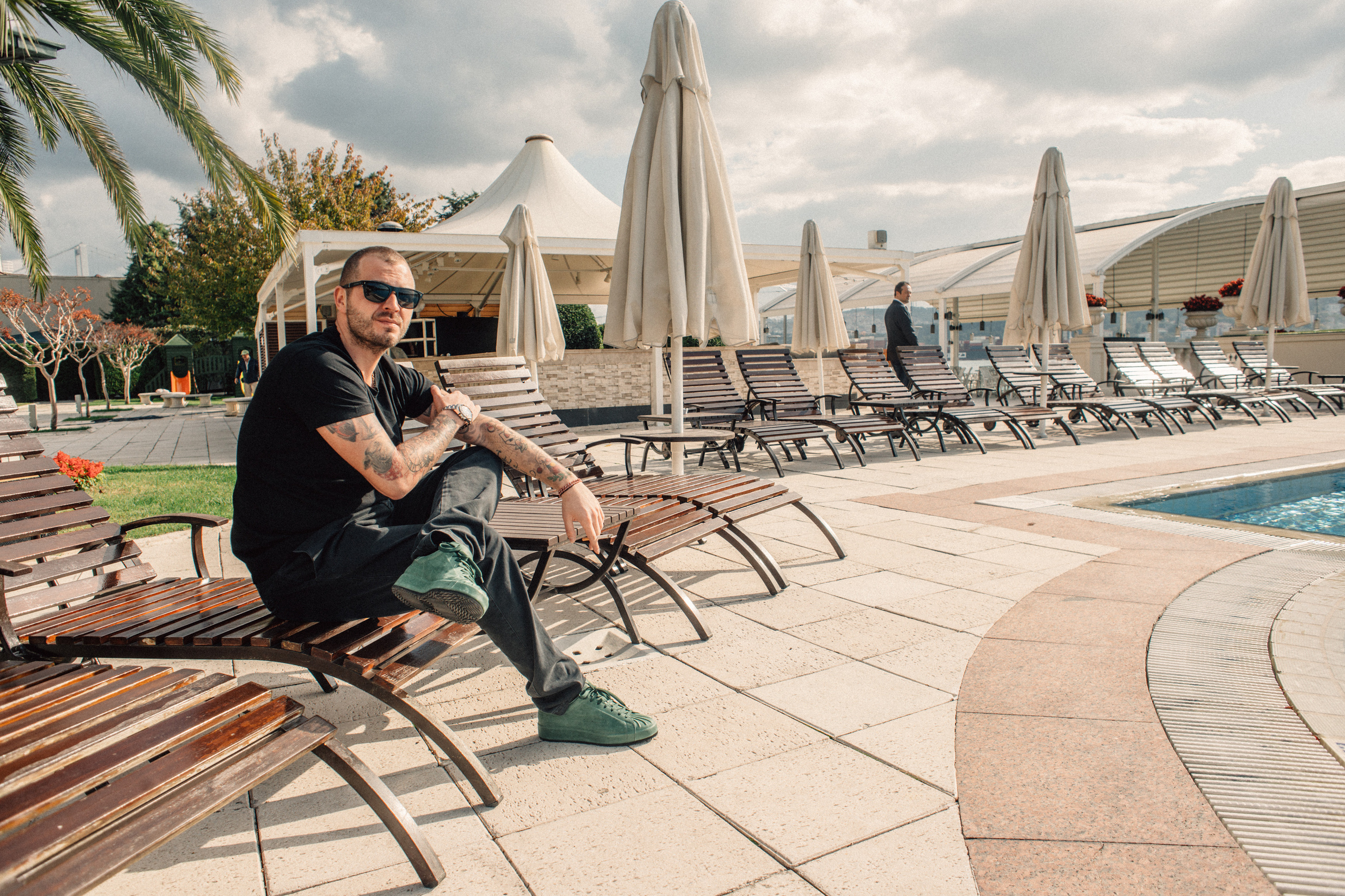 Фотосессия Лайфстайл в Стамбуле. Wedding, family and lifestyle photographer Anatoly. Photo sessions on rooftops with seagulls. Istanbul