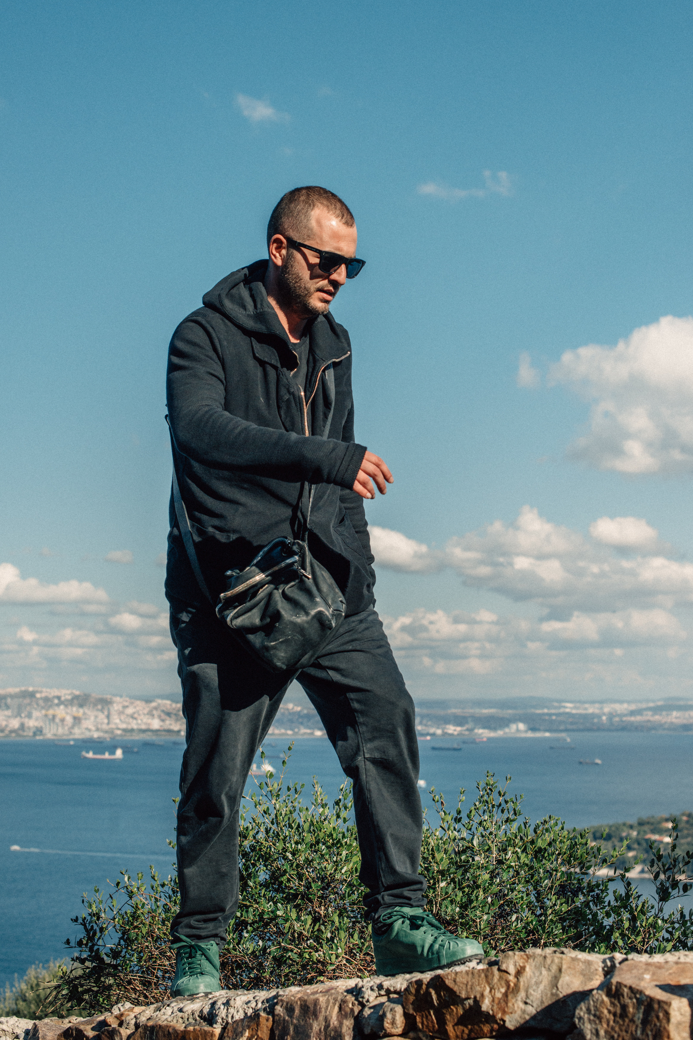 Фотосессия Лайфстайл в Стамбуле. Wedding, family and lifestyle photographer Anatoly. Photo sessions on rooftops with seagulls. Istanbul