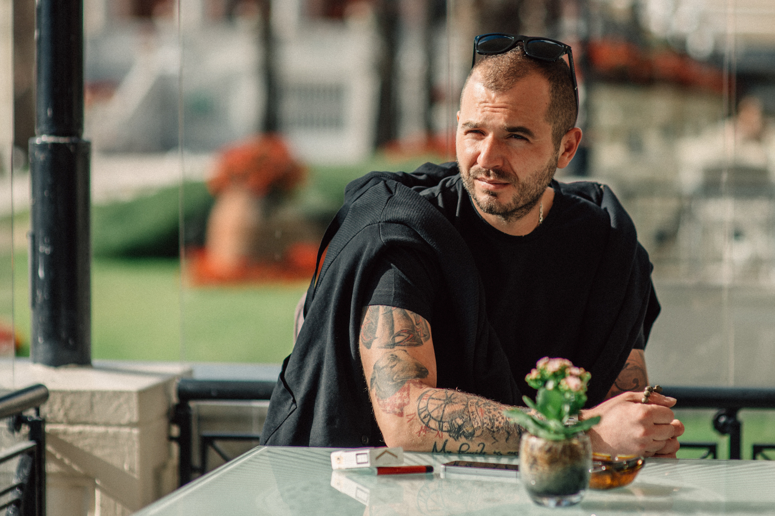 Фотосессия Лайфстайл в Стамбуле. Wedding, family and lifestyle photographer Anatoly. Photo sessions on rooftops with seagulls. Istanbul