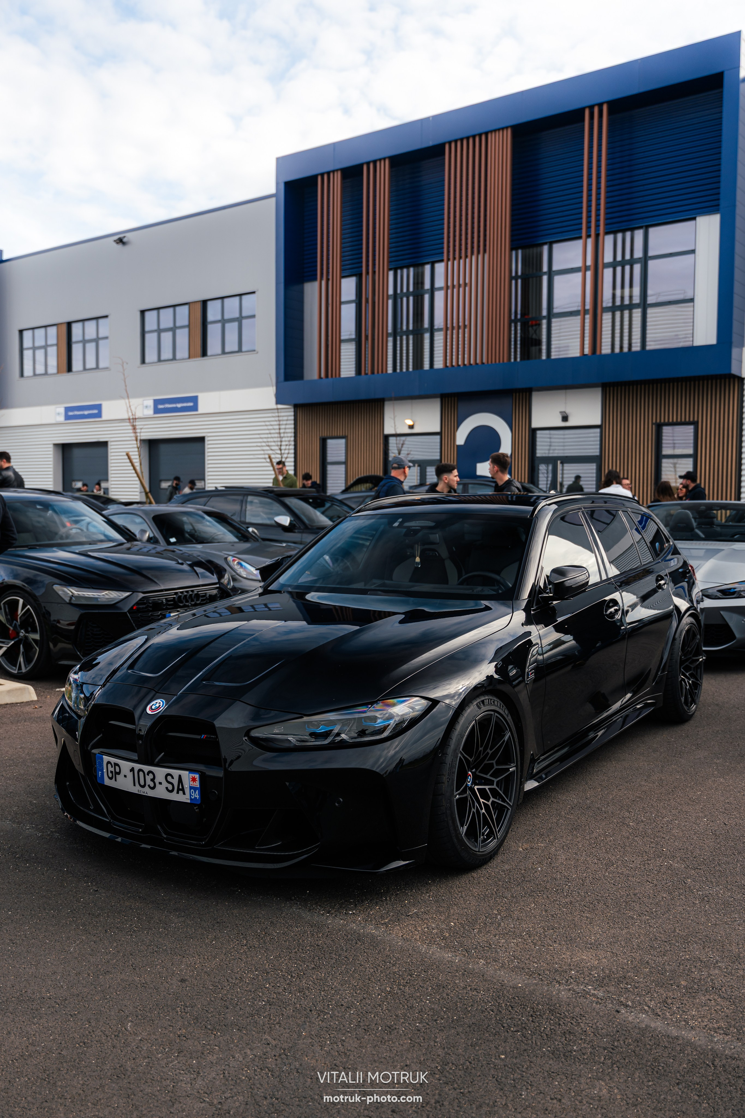Cars and Coffee 9 mars — BEMA. Photographe de voitures à Paris — Vitalii Motruk