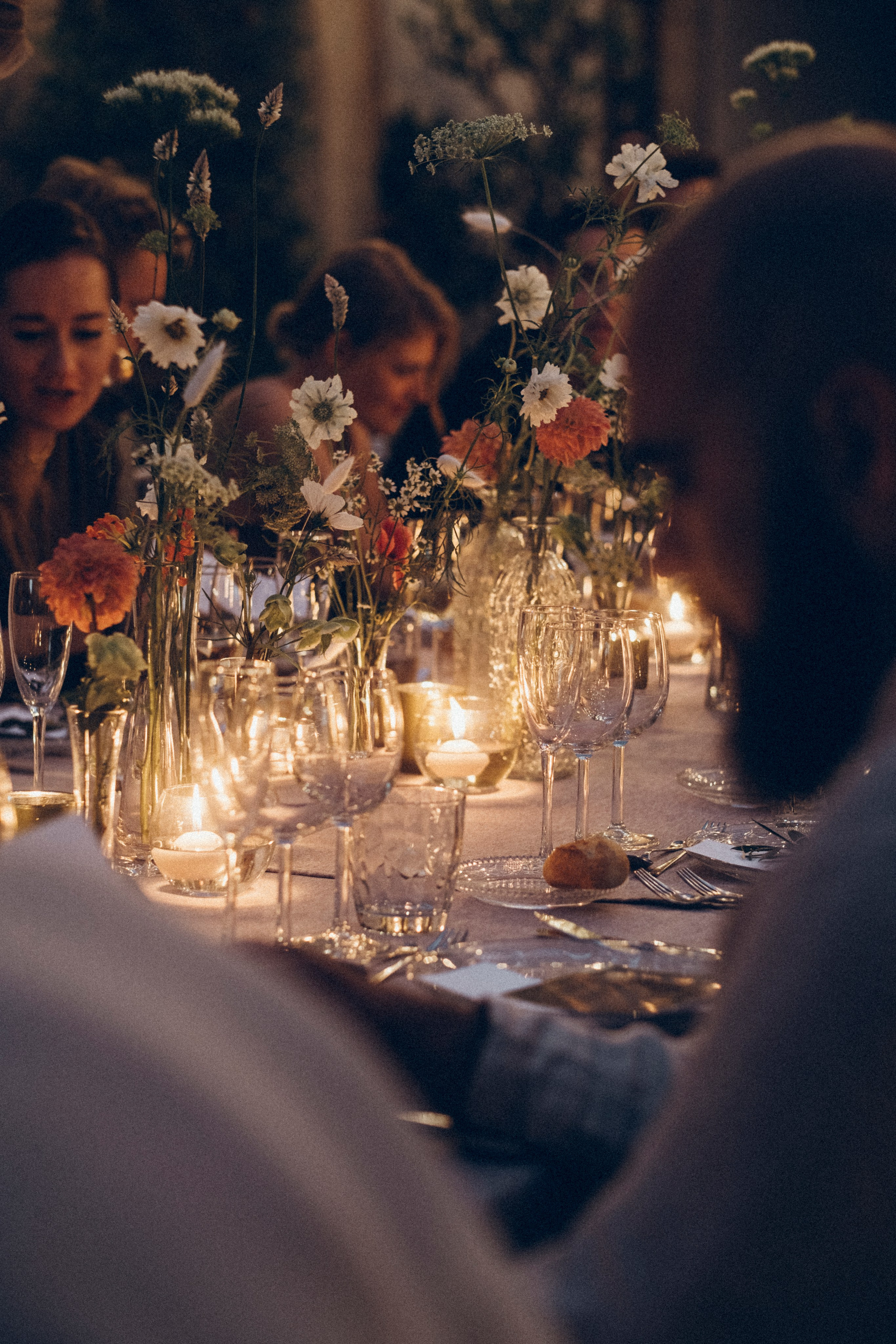 Nadezhda & Dmitry. Masia Mas Coll. Paola wedding photographer / videographer in Barcelona