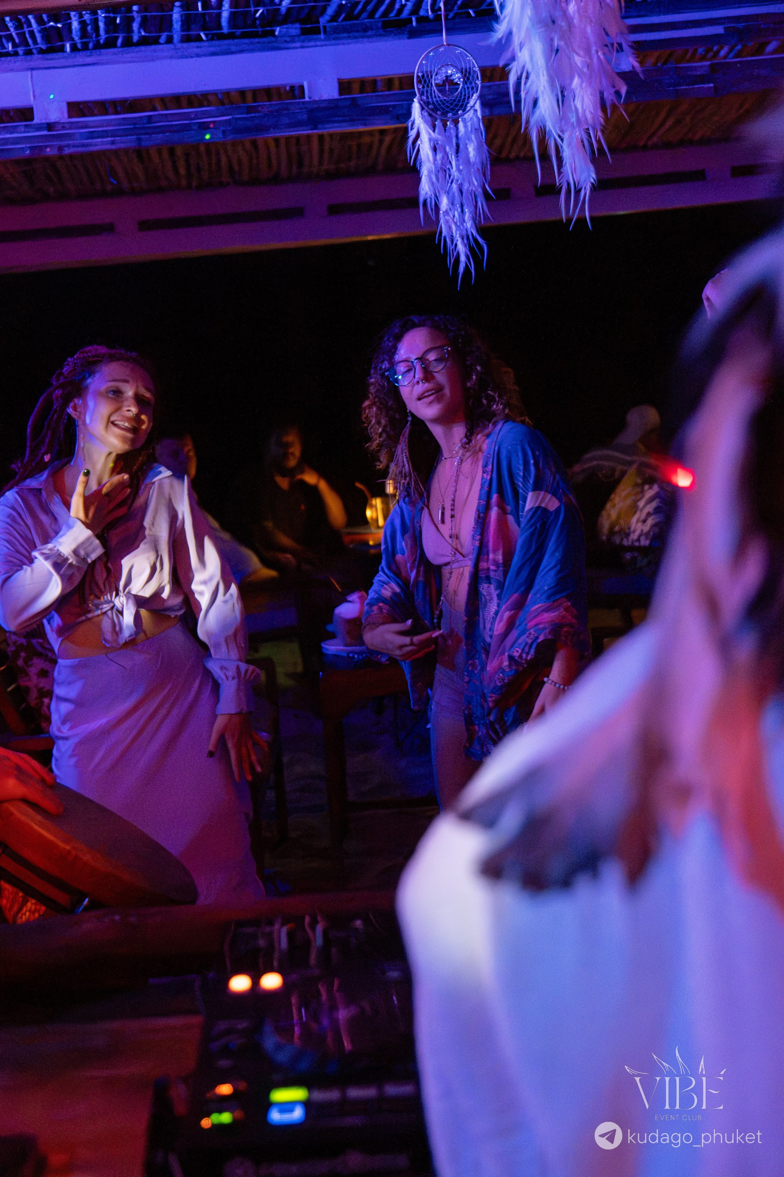 Вечеринка Boho Vibe | Фоторепортаж | Афиша | DAVAYSXODIM.com PHUKET. АФИША|ФОТОРЕПОРТАЖИ|ИВЕНТЫ|ПХУКЕТ