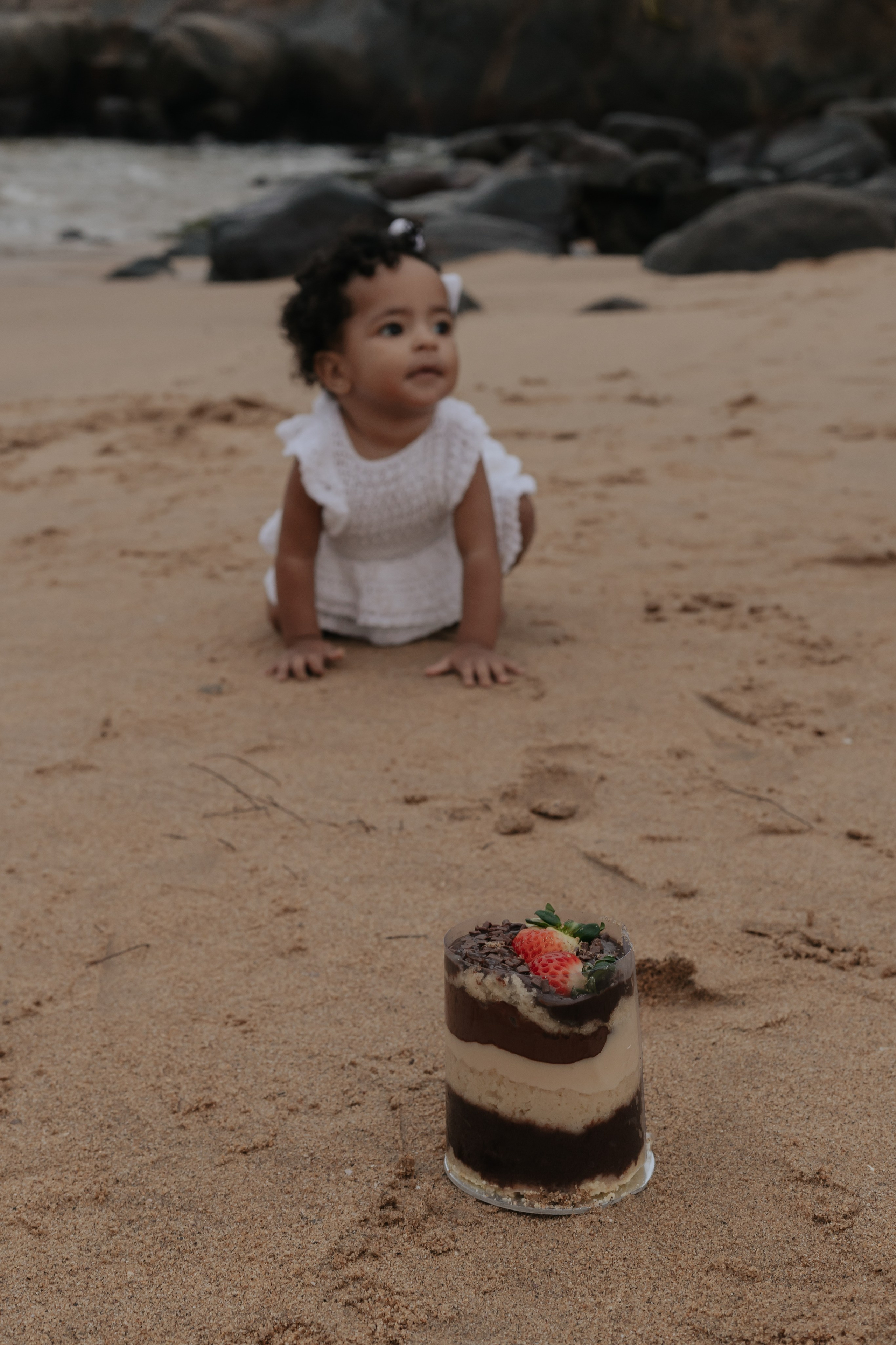 Íris — 1 ano. Amanda Paraizo | Fotógrafa de Parto, Gestante e Família na Grande Vitória — ES