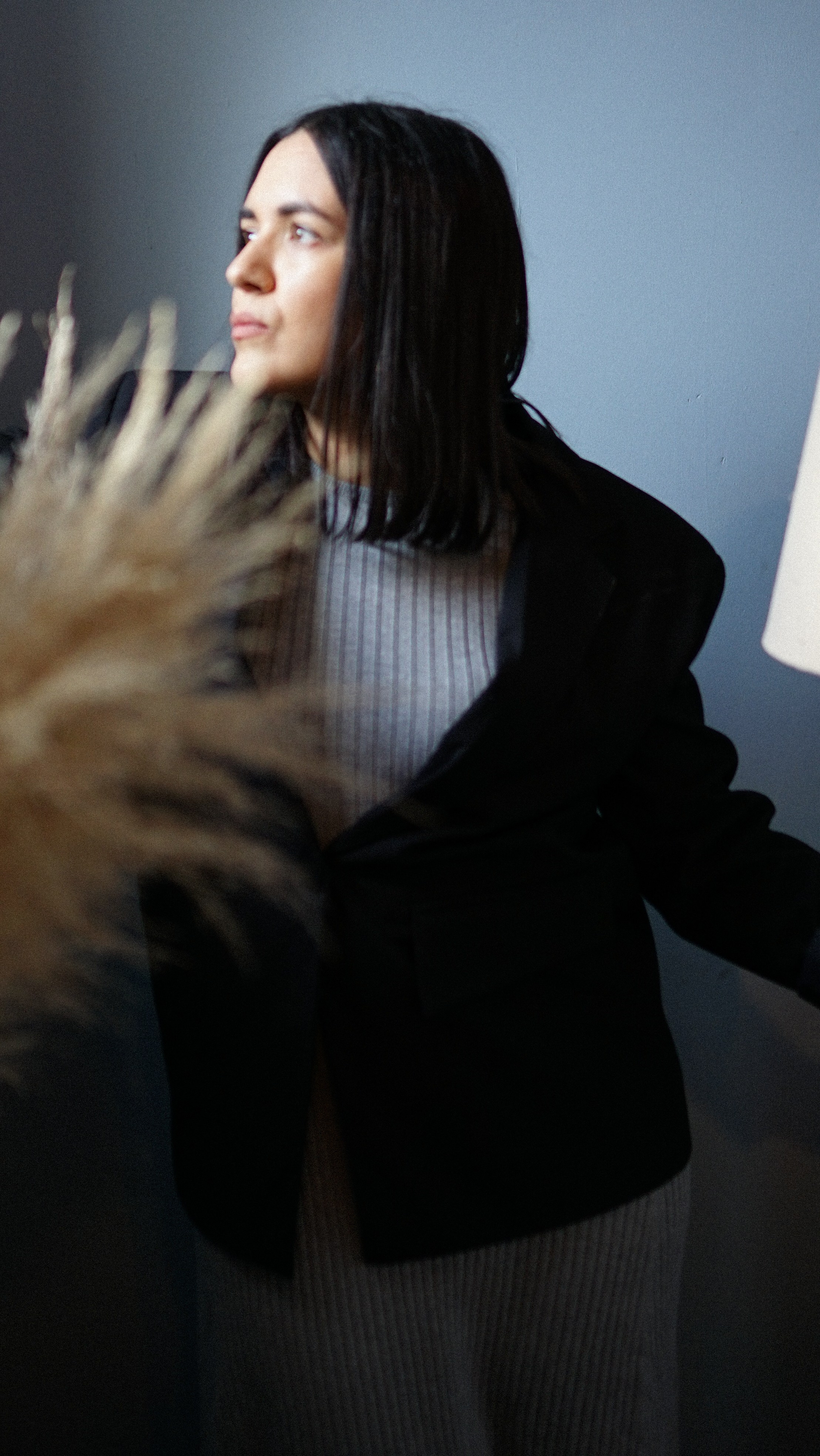 Fotografie de Portret Brașov | Artist Mădălina Beda. Madalina Beda- Artist vizual, fotograf, doula la nastere, consultant babywearing Brasov si in toata tara