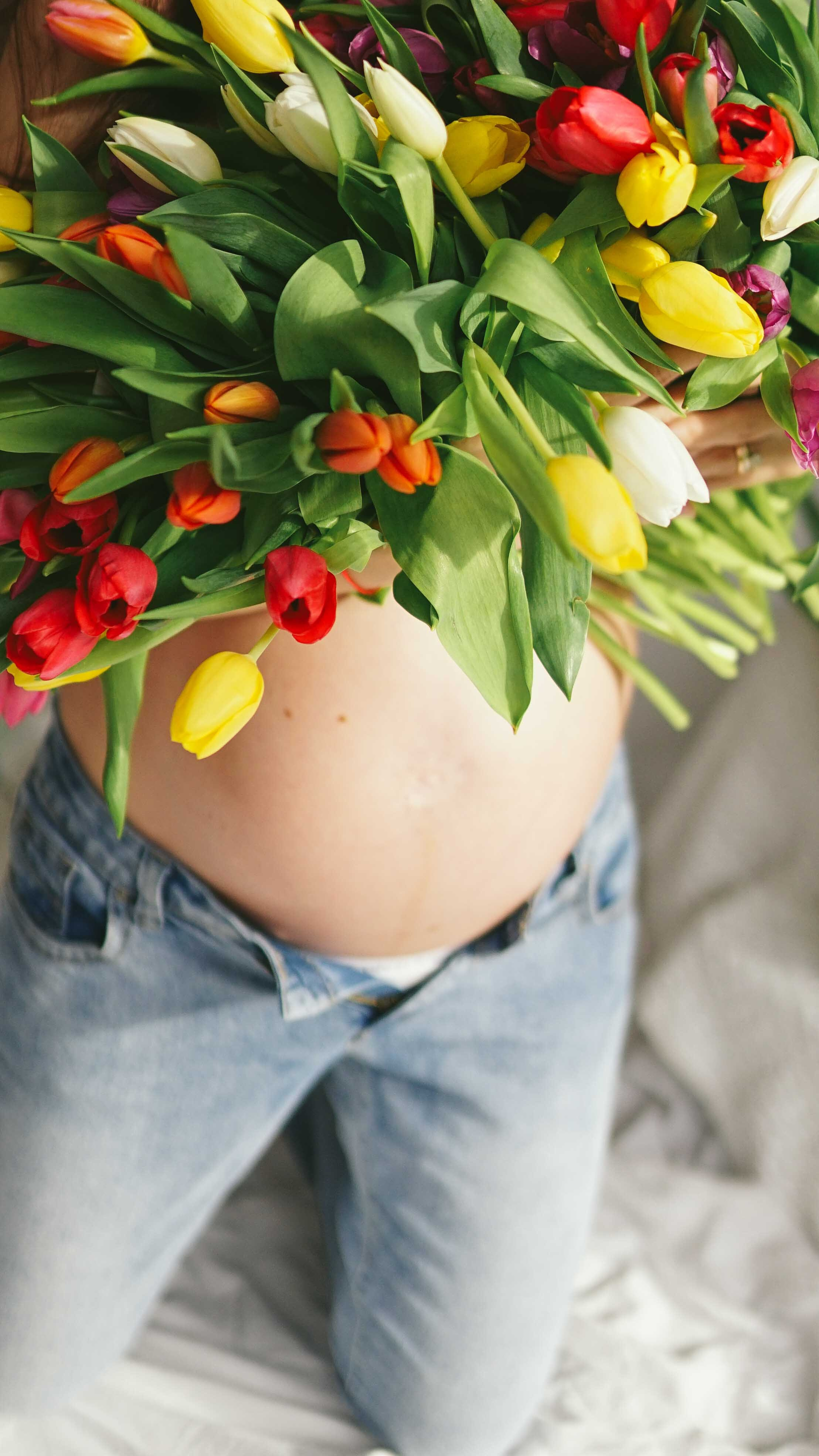 Madalina Beda- Artist vizual, fotograf, doula la nastere, consultant babywearing Brasov si in toata tara